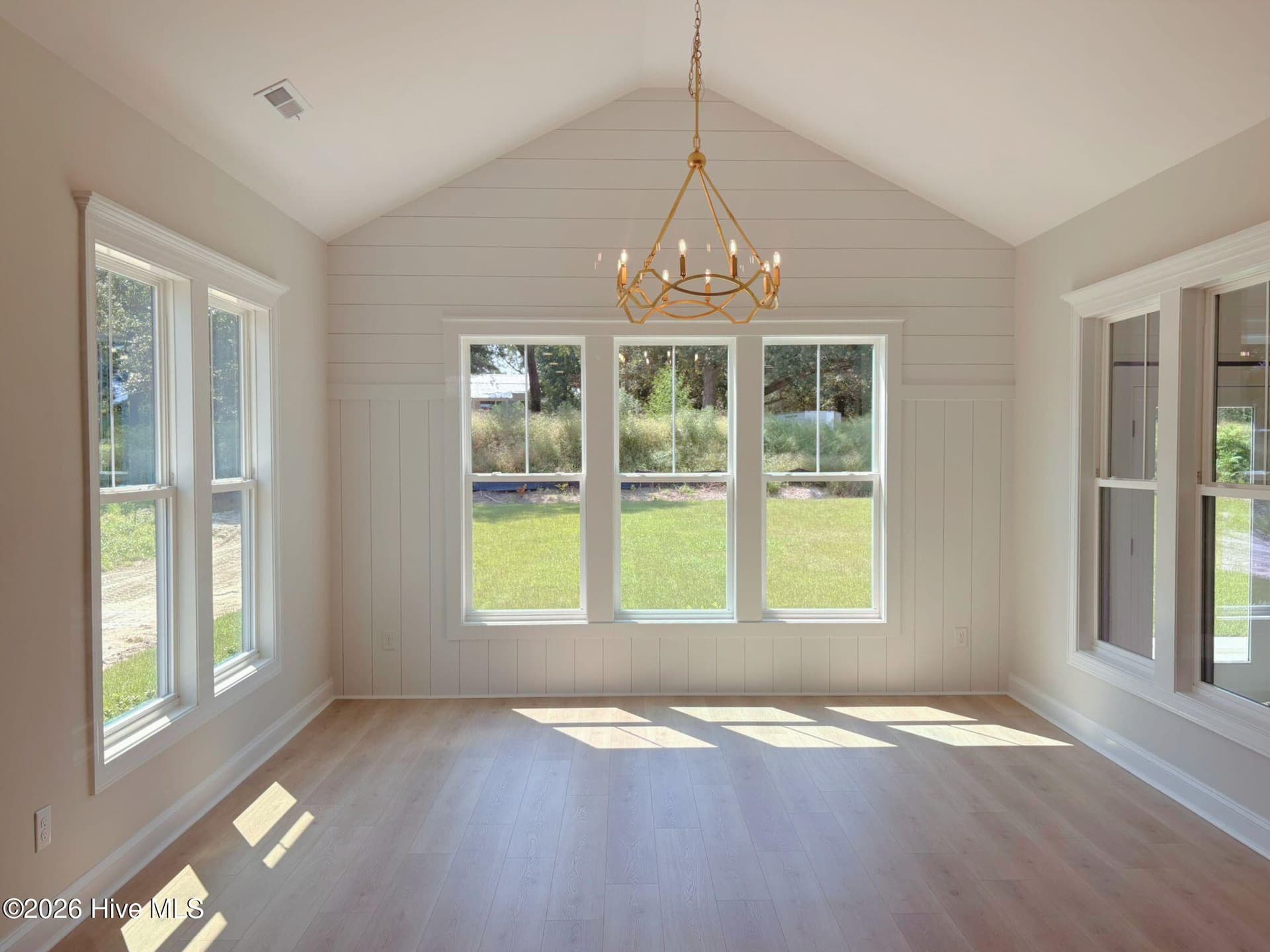 Single Family Residence at 86 Delphi Trace, Hampstead, NC 28443, photo 27 of 107