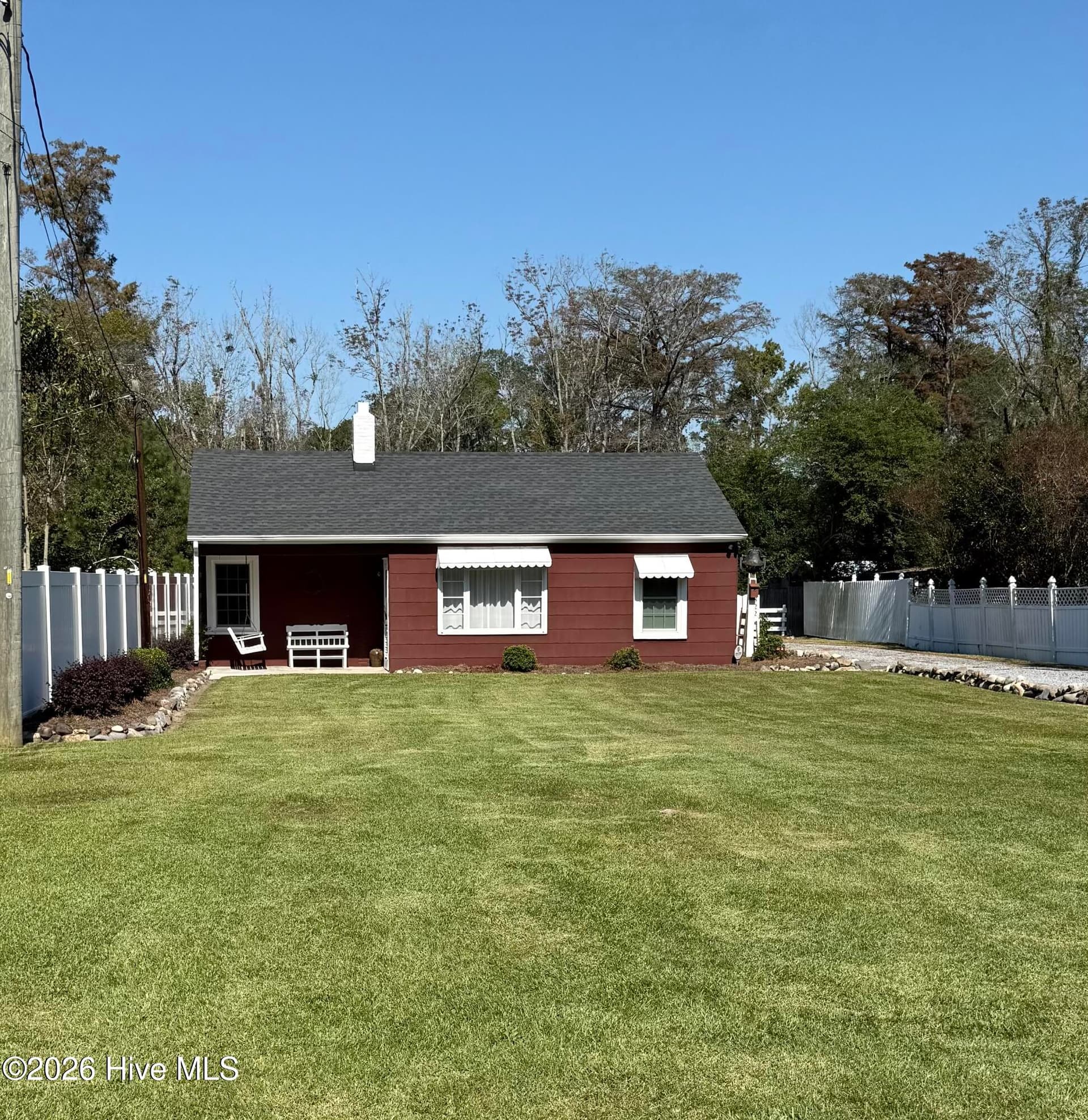 322 River Road, Washington, NC 27889