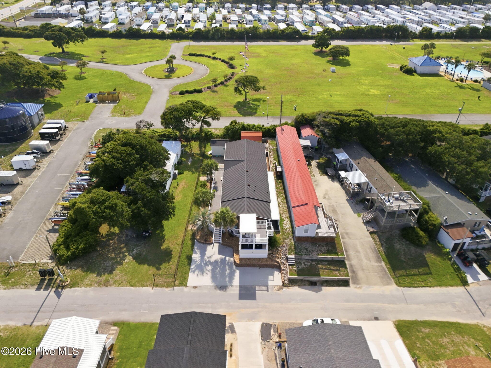 Manufactured Home at 1530 Salter Path Road 59, Indian Beach, NC 28512, photo 47 of 53