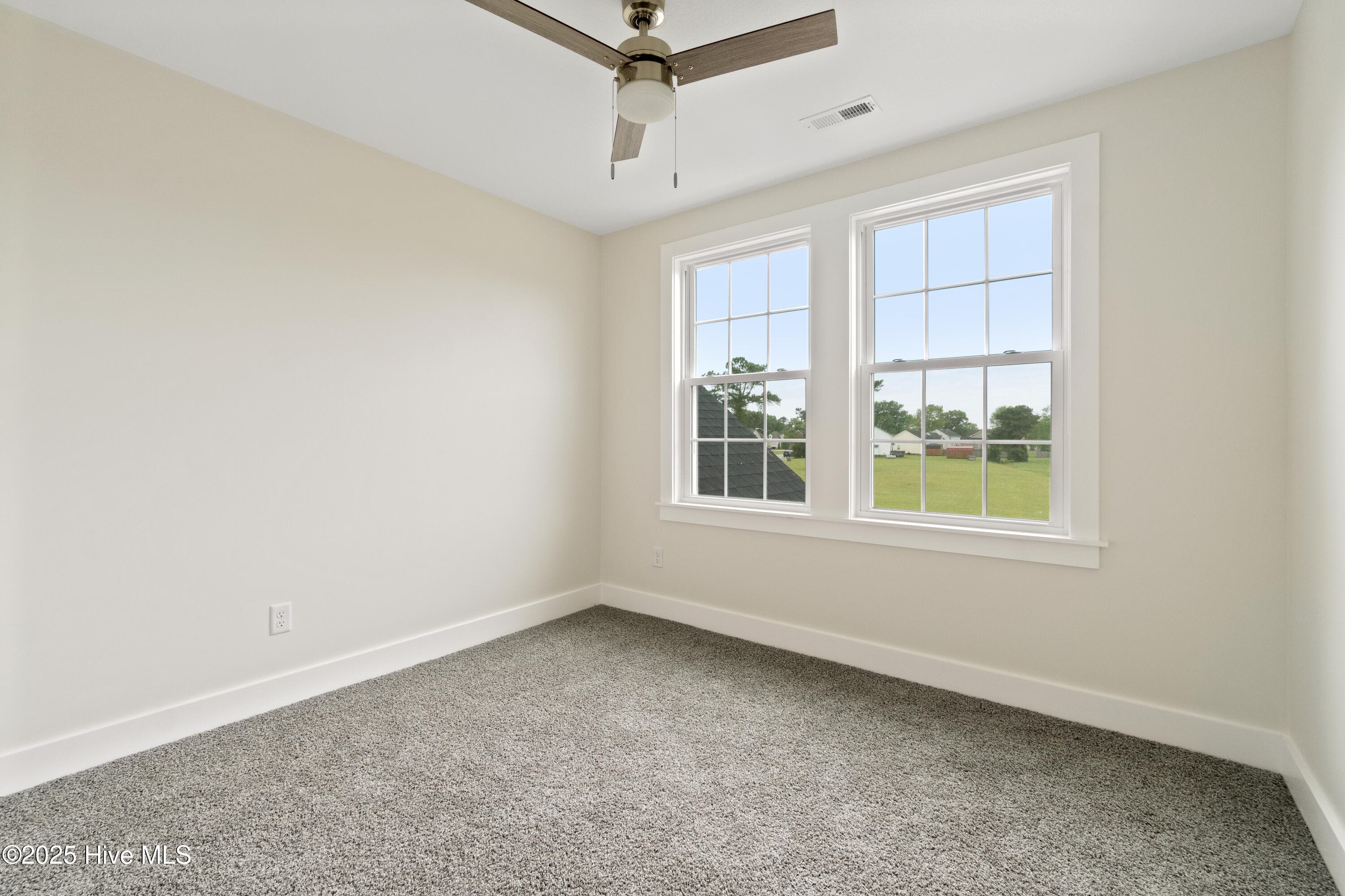 Single Family Residence at 3111 Staysail Drive, Elizabeth City, NC 27909, photo 31 of 42