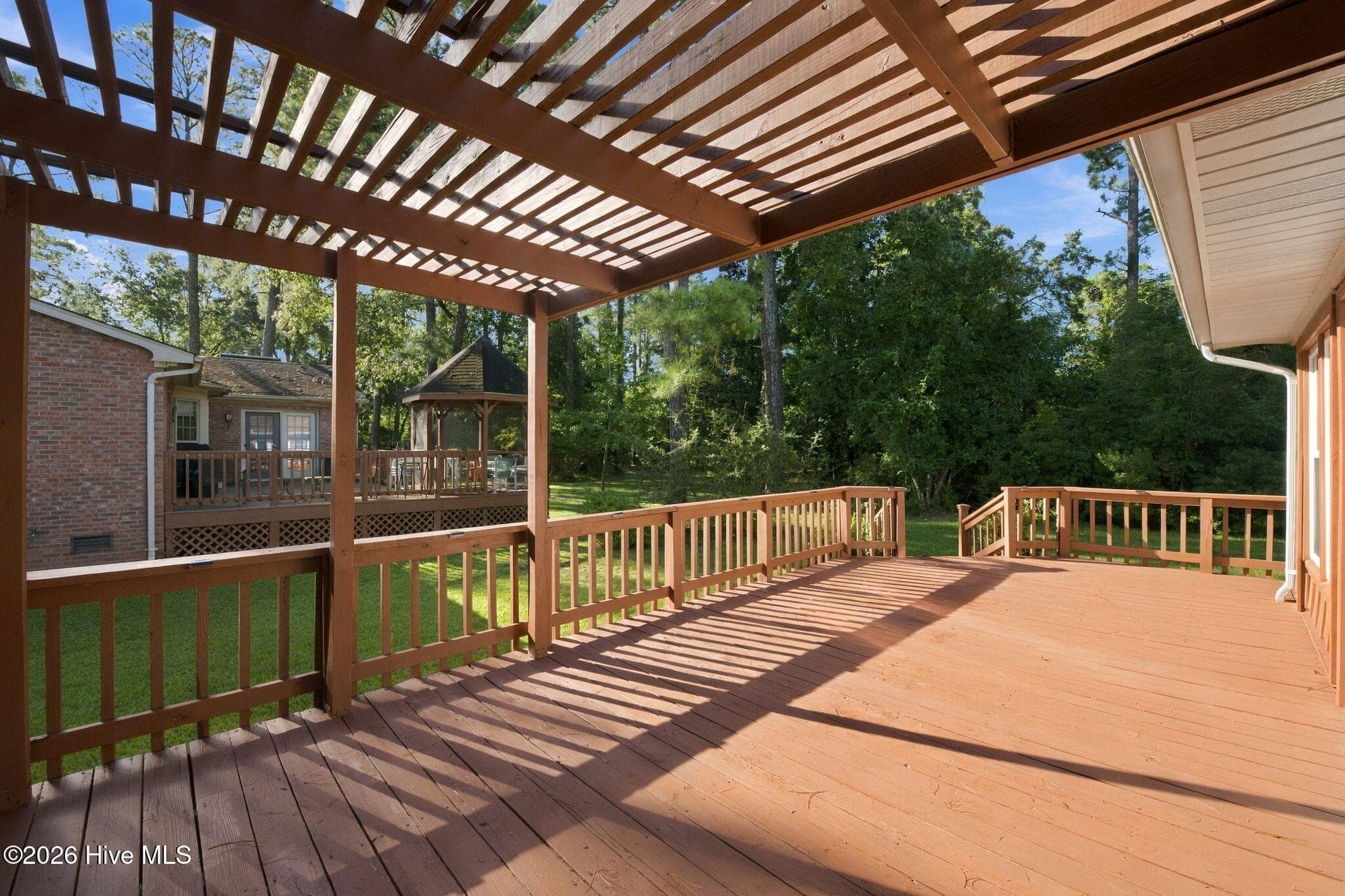 Single Family Residence at 6207 Gondolier Drive, New Bern, NC 28560, photo 8 of 49
