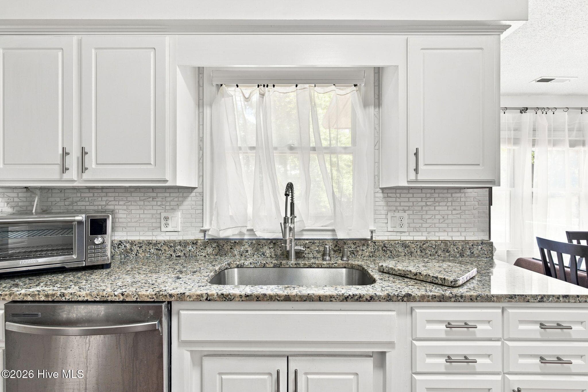 Single Family Residence at 7535 Elkmont Court, Wilmington, NC 28411, photo 9 of 50