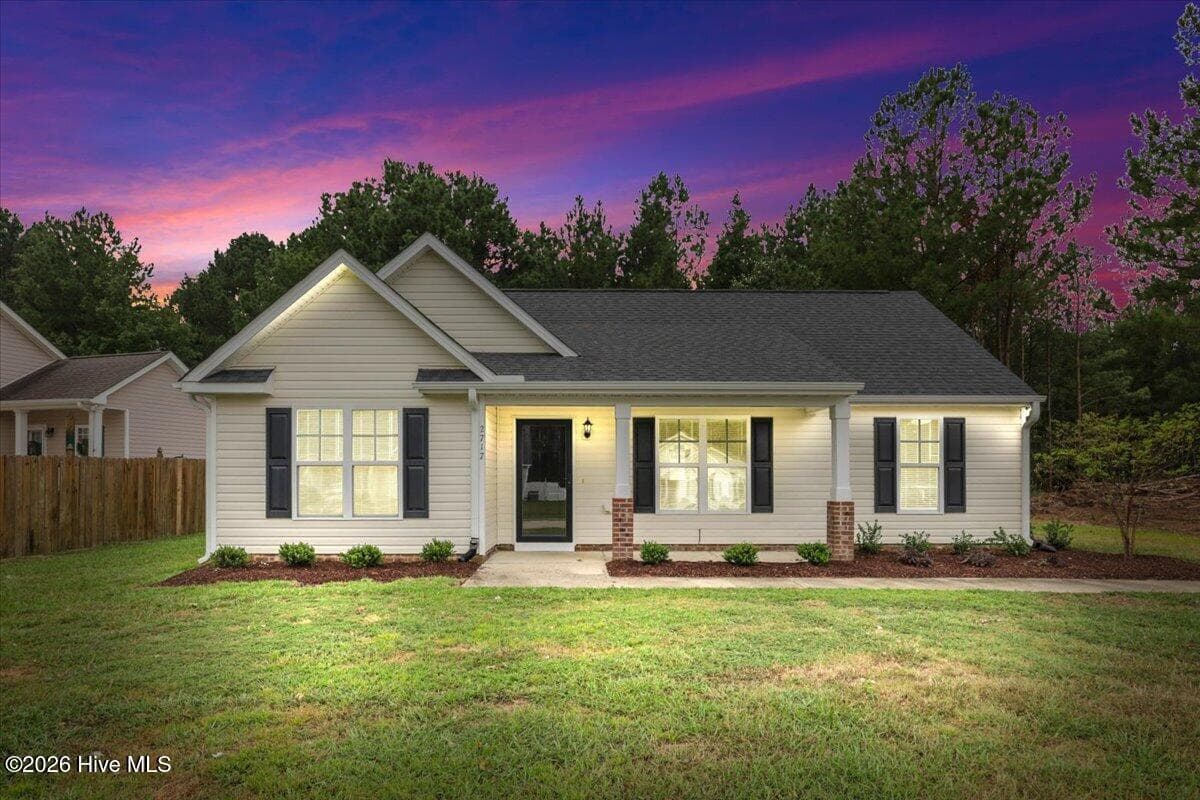 Single Family Residence at 2717 Winding Ridge Drive W, Wilson, NC 27893, photo 28 of 29