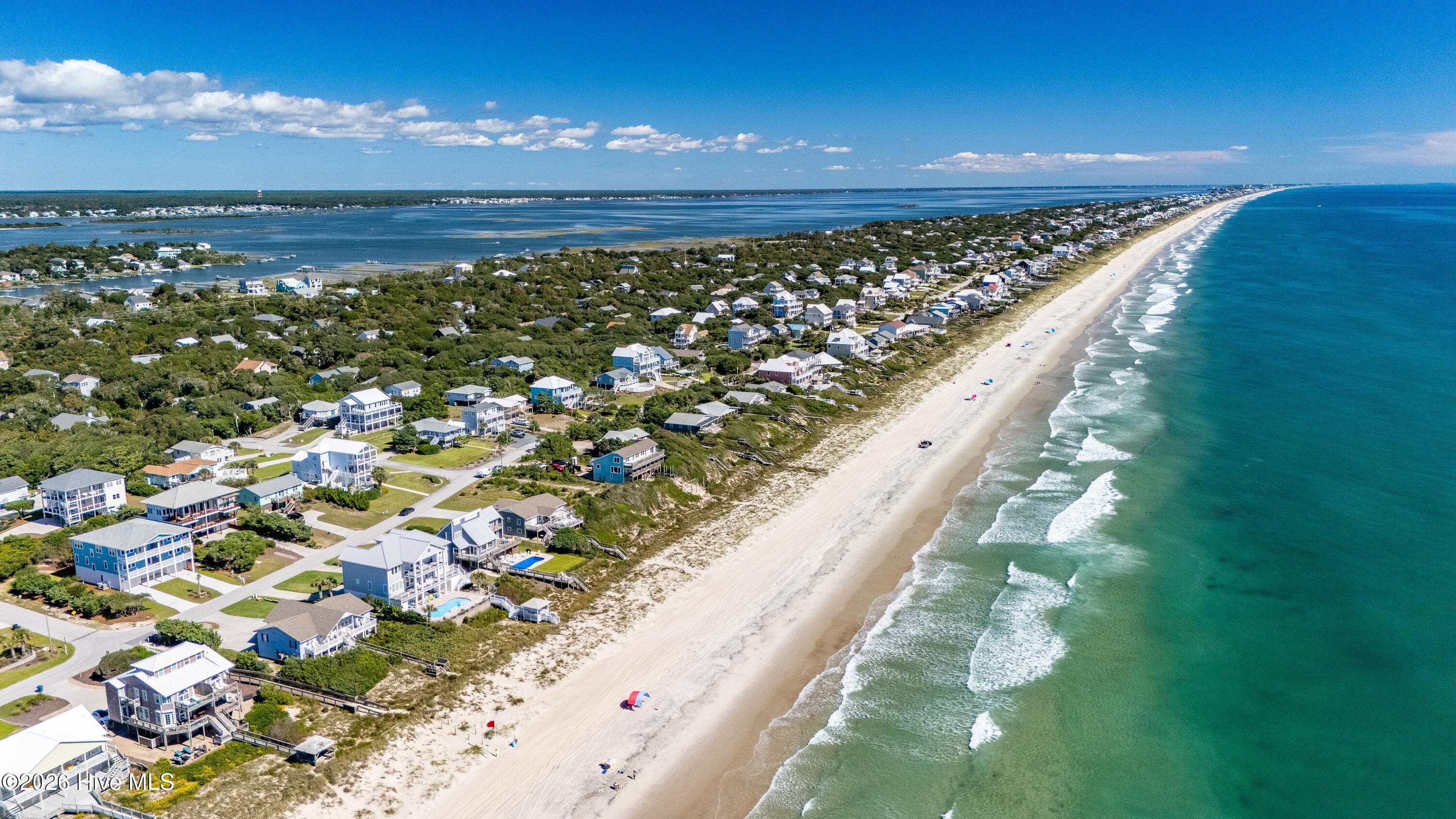 Townhouse at 7224 Ocean Drive B, Emerald Isle, NC 28594, photo 12 of 45