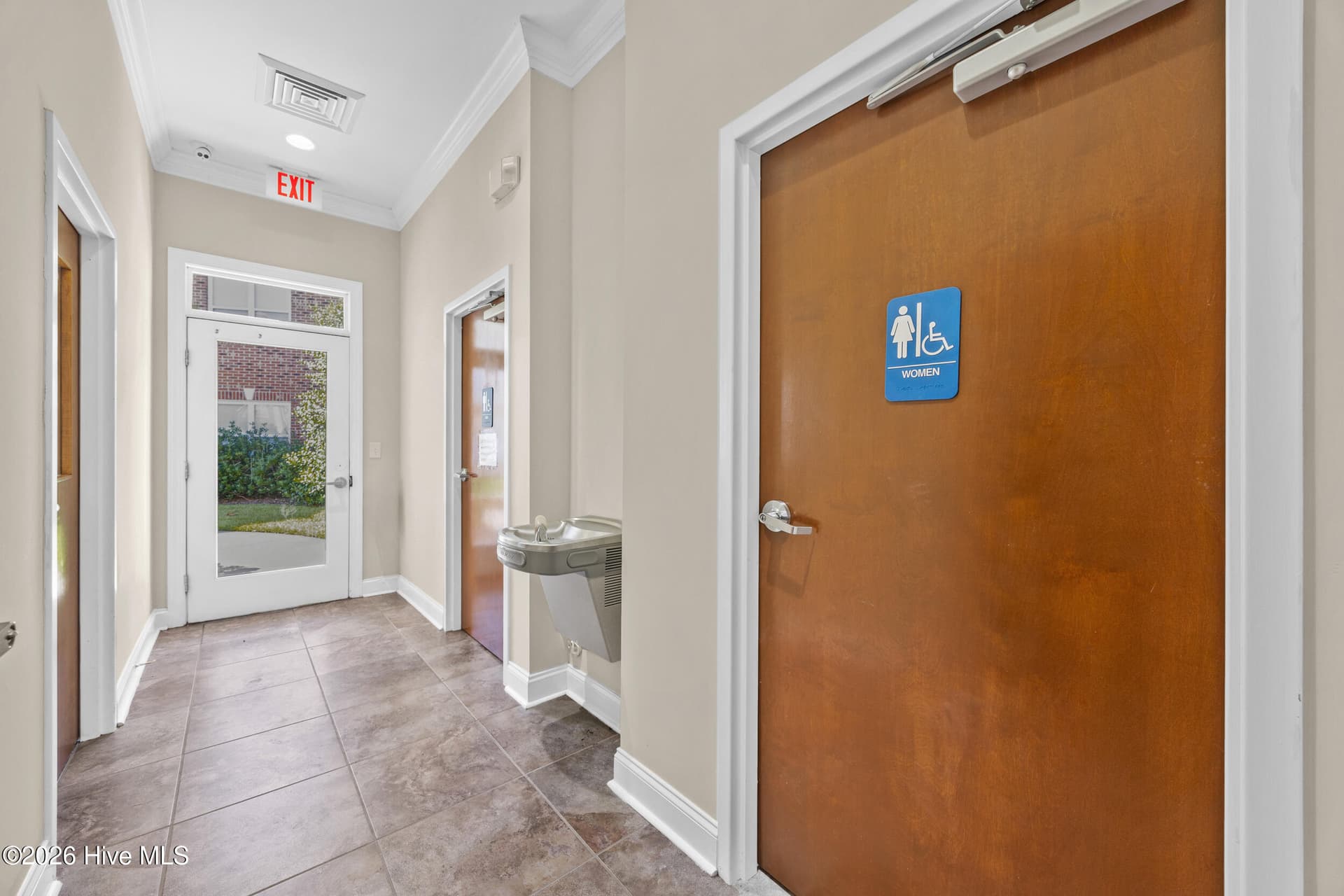 Condominium at 4420 Jay Bird Circle Unit 101, Wilmington, NC 28412, photo 30 of 36