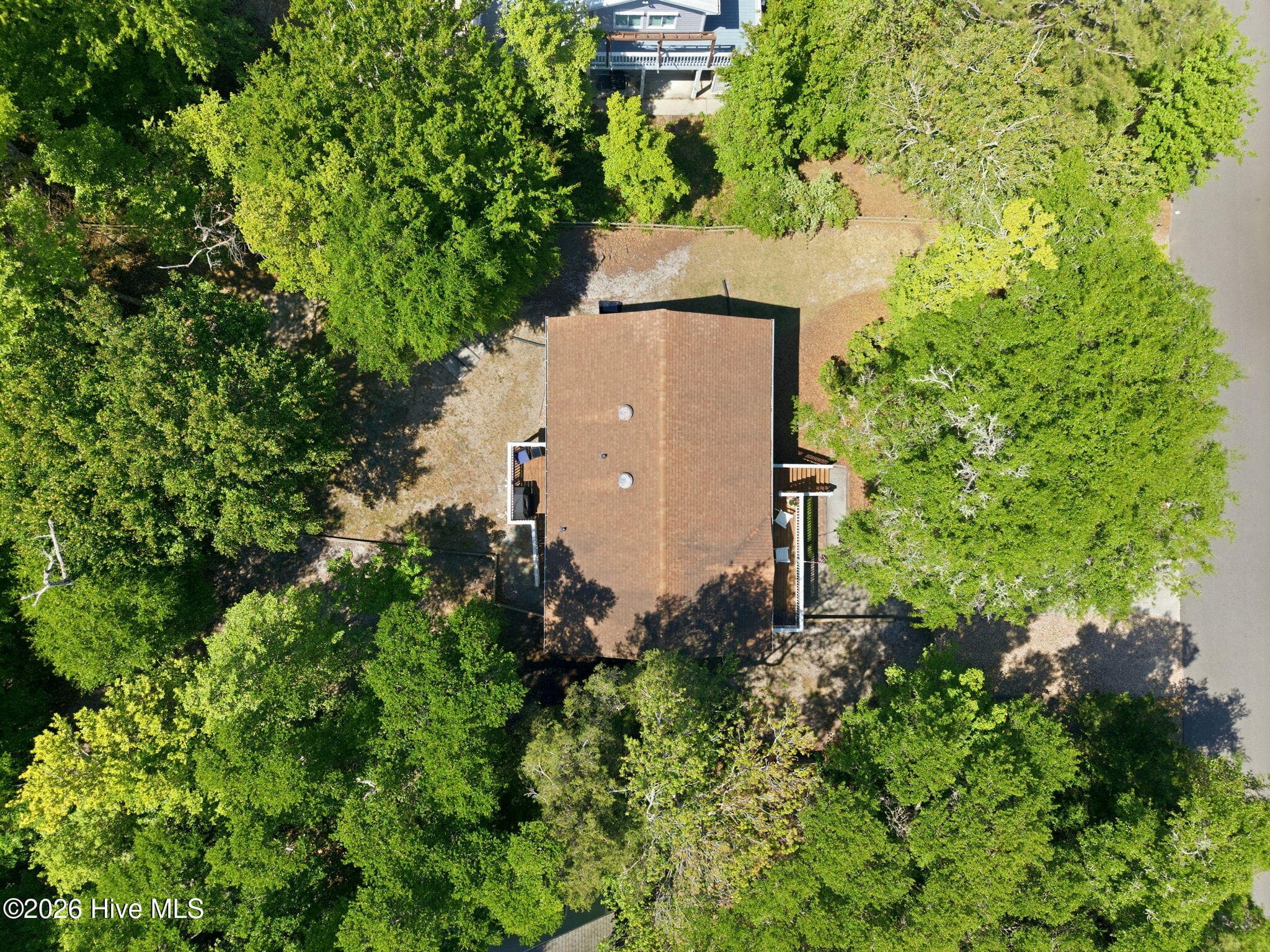 Single Family Residence at 137 Doe Drive, Emerald Isle, NC 28594, photo 11 of 49