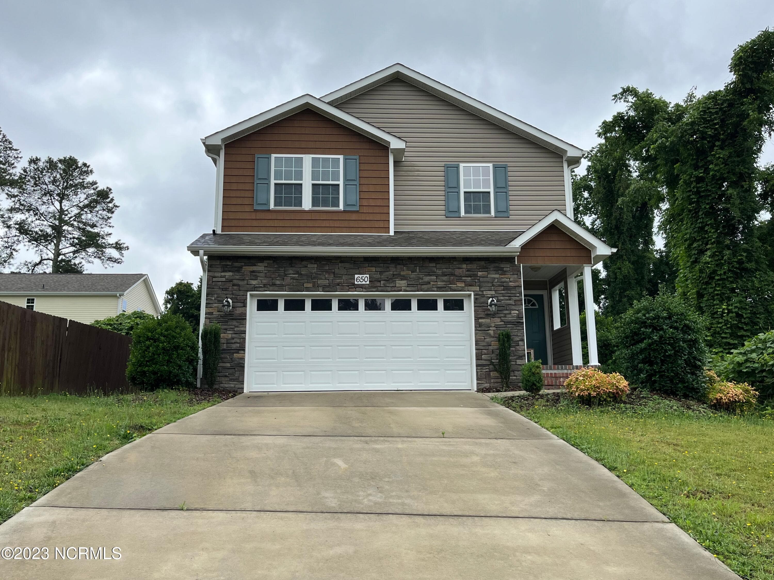 650 W Connecticut Avenue, Southern Pines, NC 28387