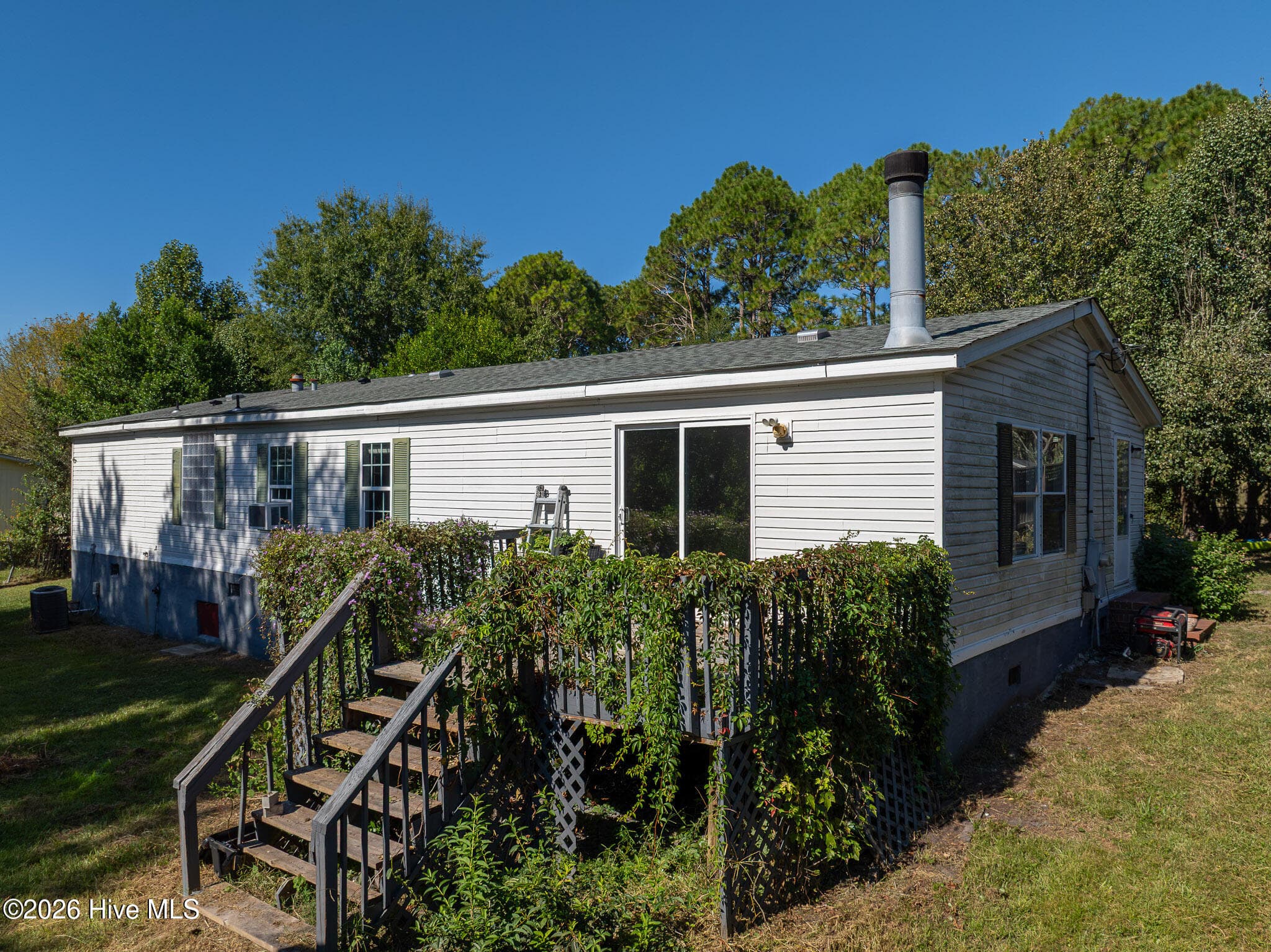 Manufactured Home at 1608 Patsy Lane, Wilmington, NC 28405, photo 7 of 51