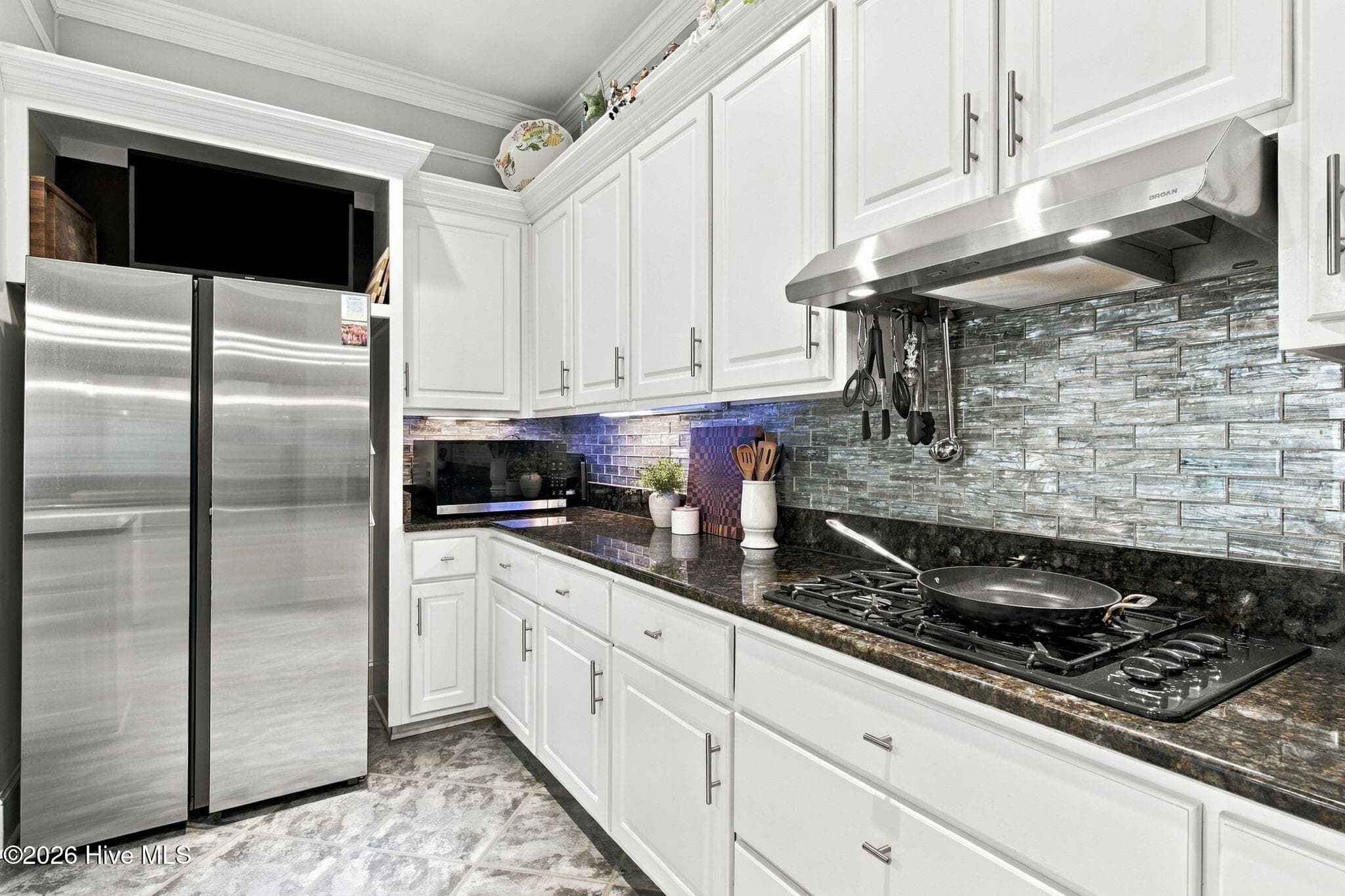 Single Family Residence at 4404 Dragonfly Court SE, Southport, NC 28461, photo 13 of 100
