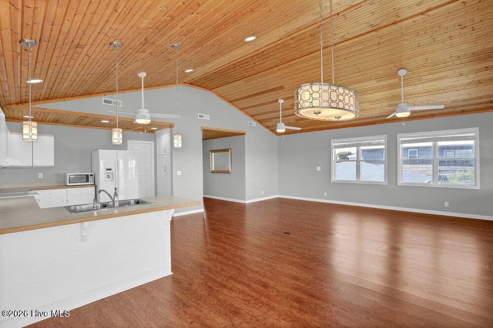 Single Family Residence at 712 Channel Boulevard, Topsail Beach, NC 28445, photo 18 of 62