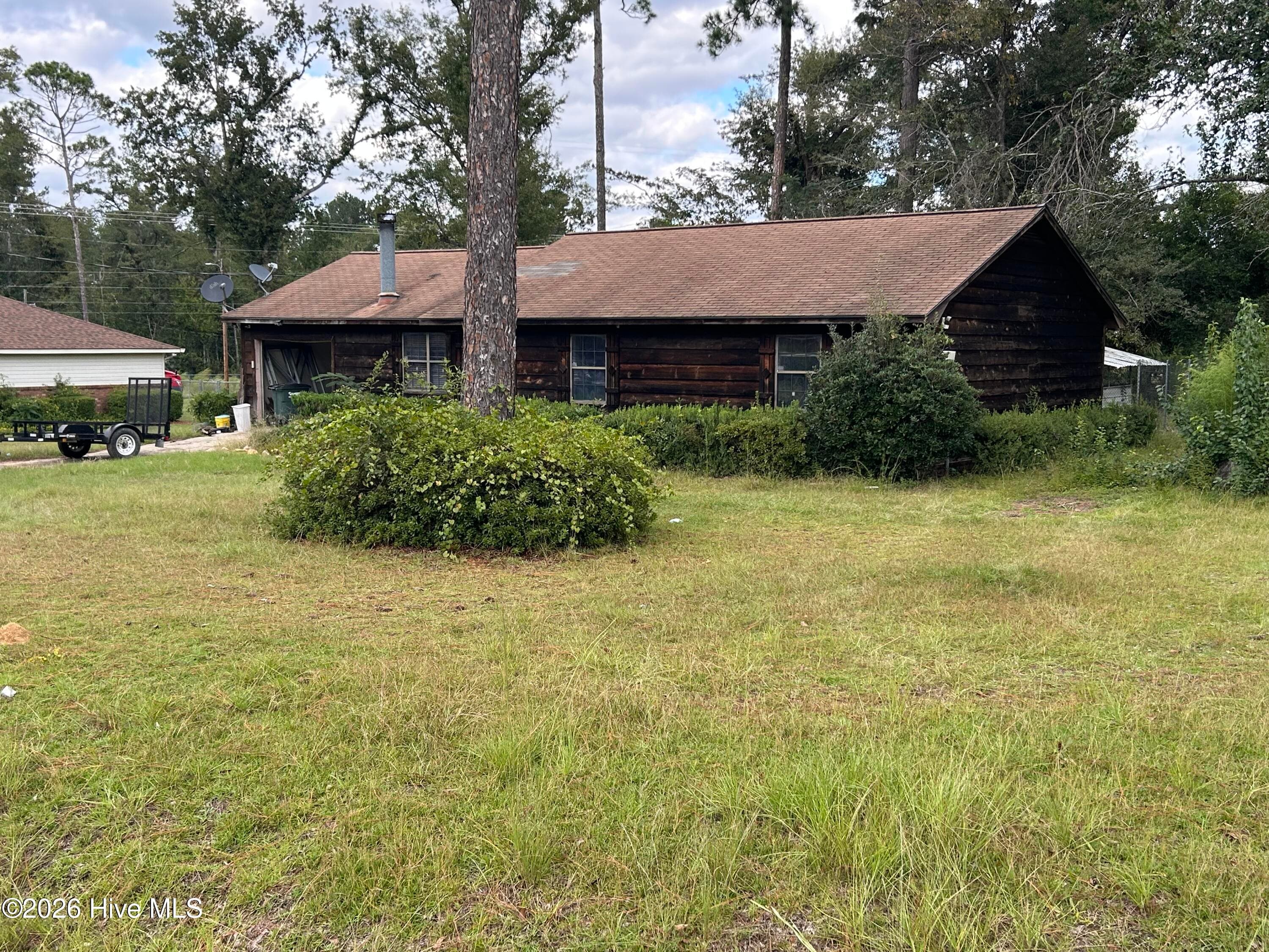 Single Family Residence at 156 N Jefferson Street Ext, Lyons, GA 30436, photo 3 of 24