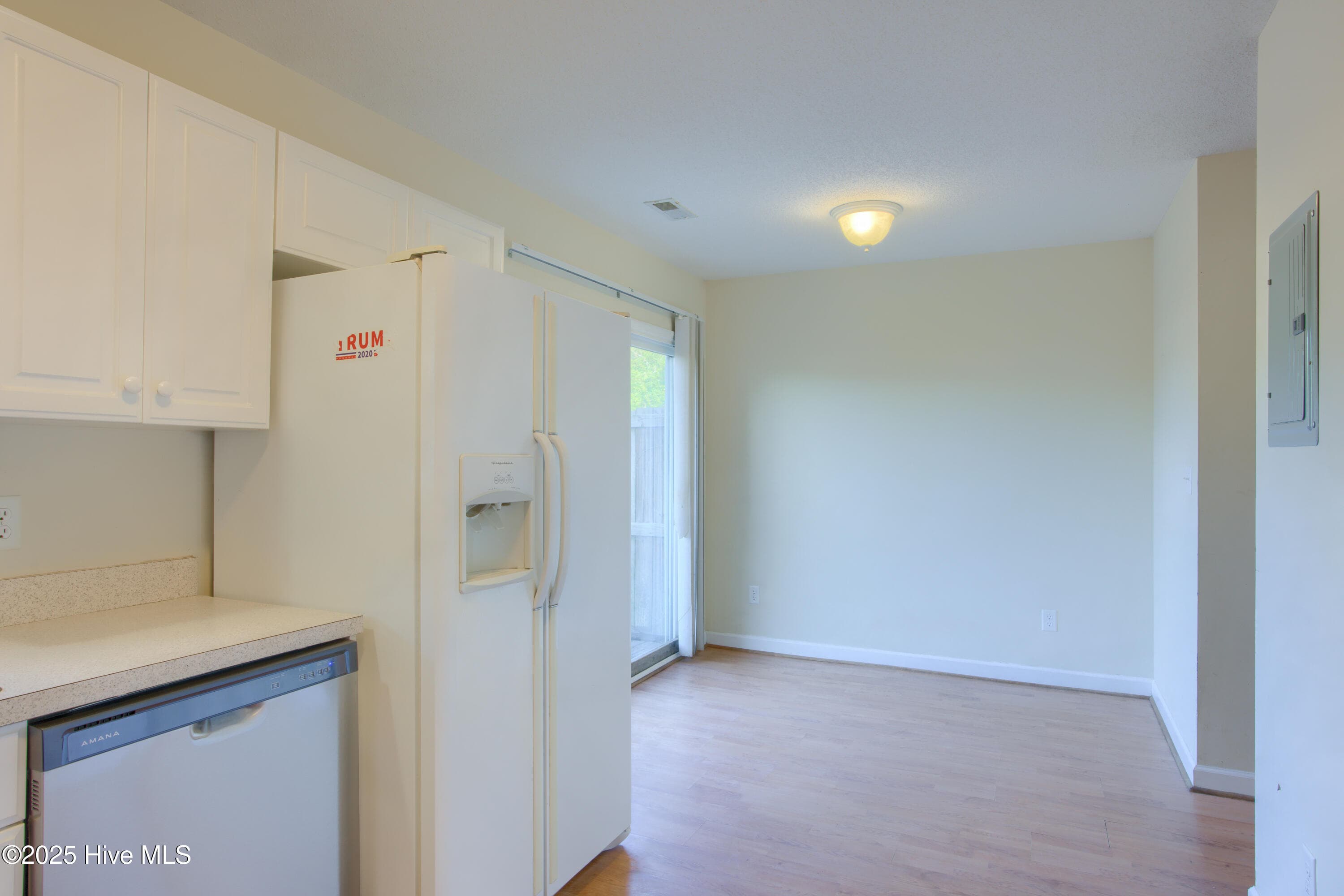 Townhouse at 113 Tillett Lane, Sneads Ferry, NC 28460, photo 11 of 29