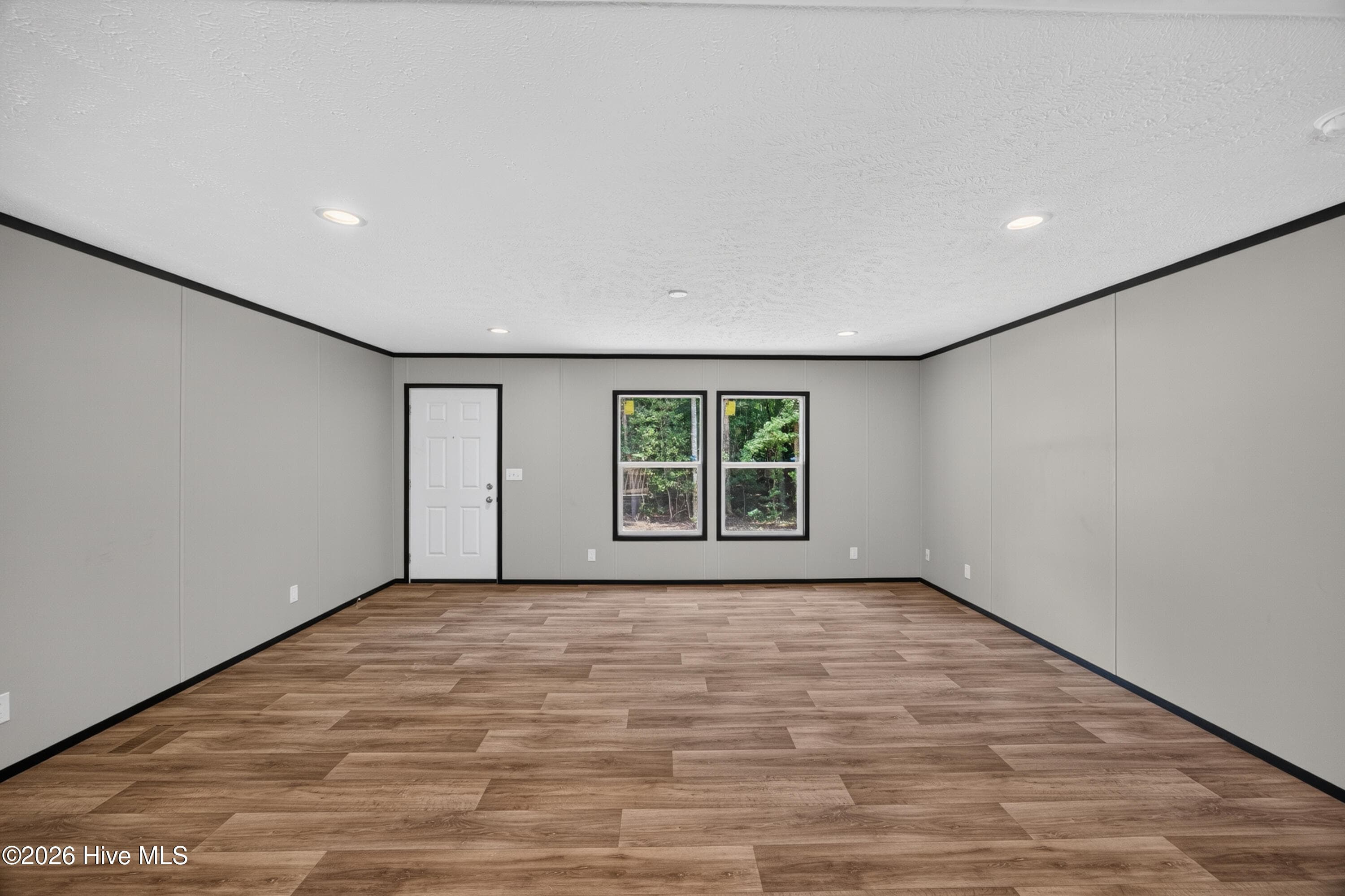 Manufactured Home at 372 Mallard Roost Drive, Burgaw, NC 28425, photo 11 of 44