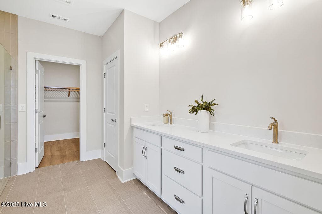 Photos are NOT of actual home - Features, Colors and Options May Be Different From - 2216 Sandbrook Loop, Leland, NC 28451