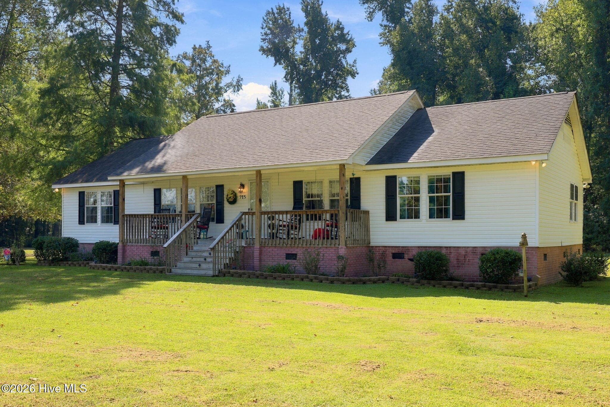 Single Family Residence at 715 Nc Hwy 133, Rocky Point, NC 28457, Rocky Point, photo 8 of 33