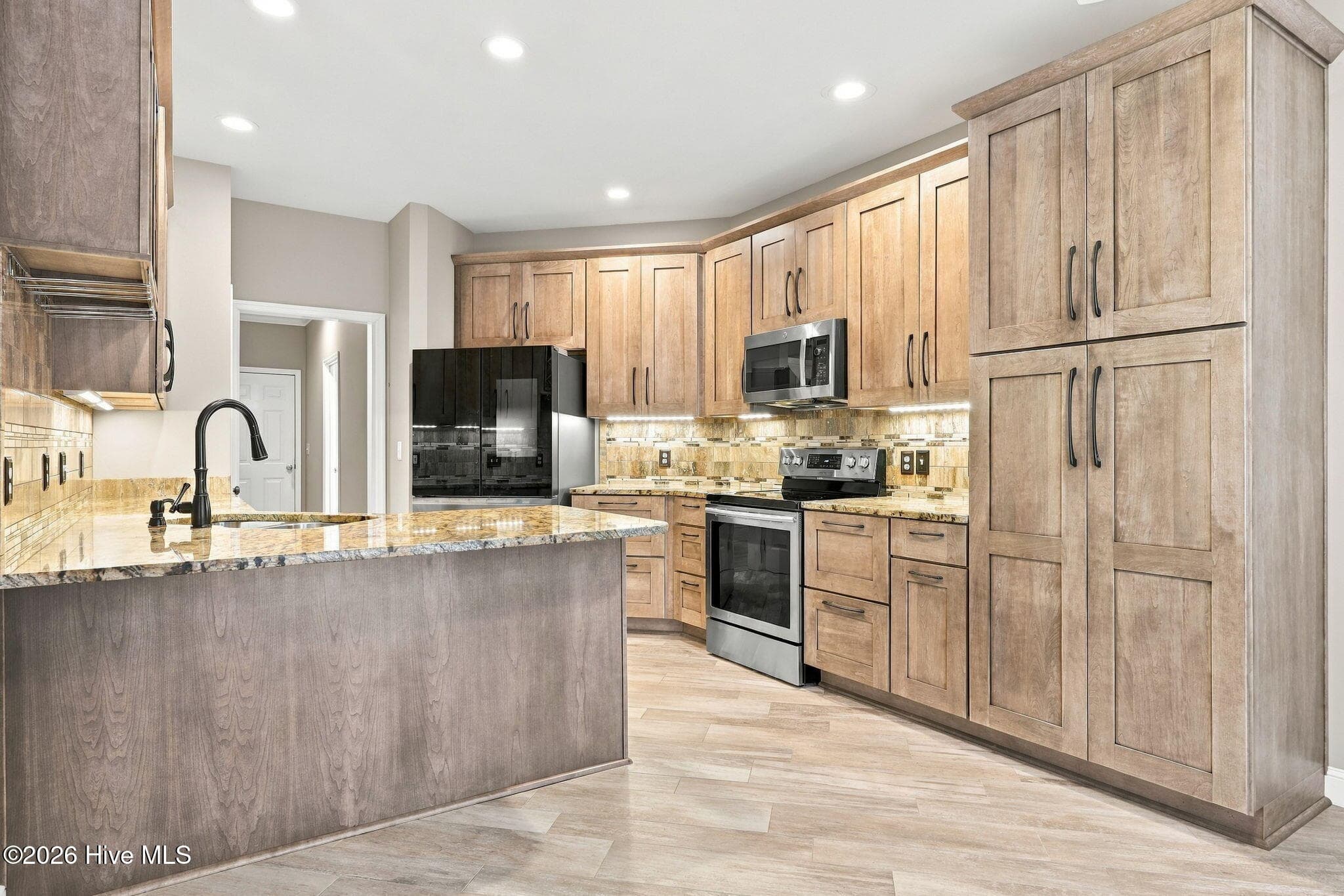 Single Family Residence at 30 Briarwood Circle, Pinehurst, NC 28374, photo 18 of 67