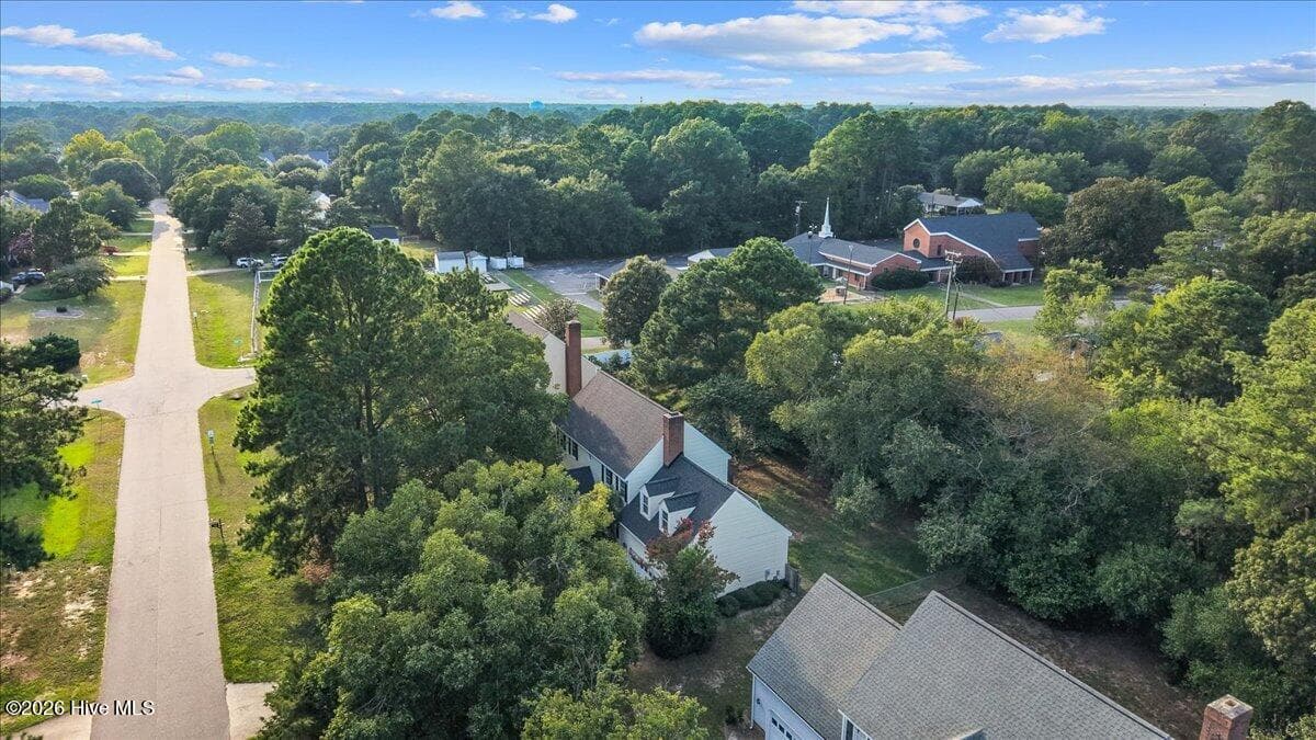 Single Family Residence at 202 N Marion Drive, Goldsboro, NC 27534, photo 3 of 5