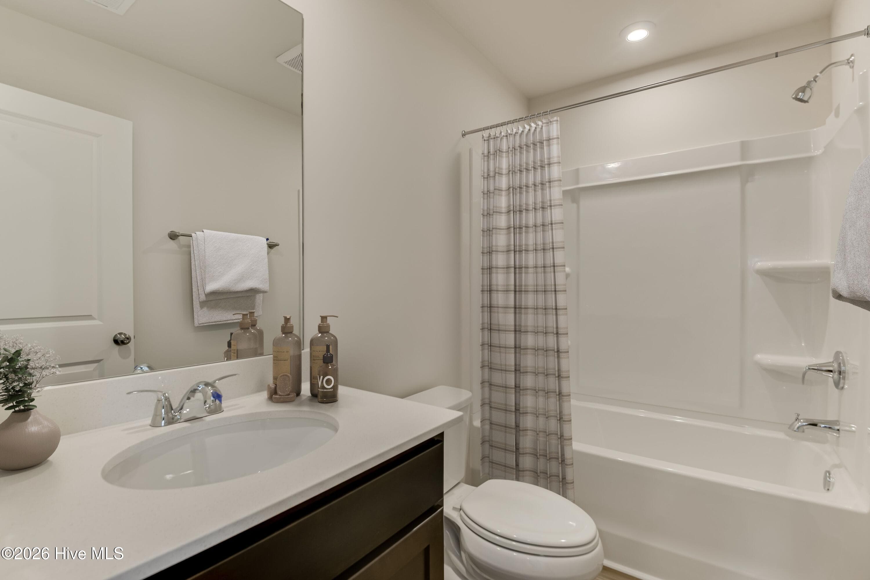 Single Family Residence at 8222 Smooth Whiskey Circle, New Ellenton, SC 29809, photo 13 of 19