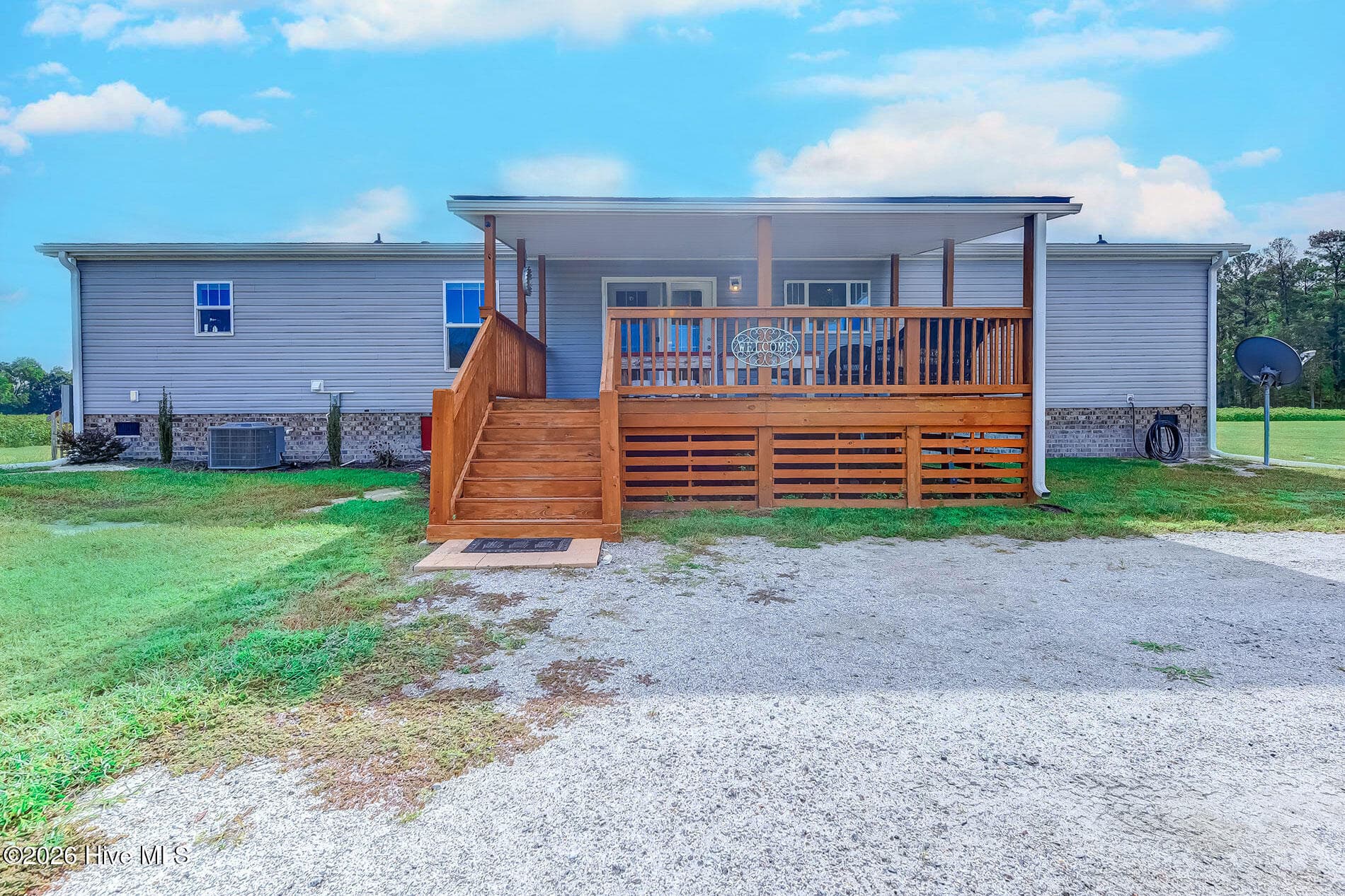 Manufactured Home at 870 Highpockets Place, Latta, SC 29565, photo 7 of 36