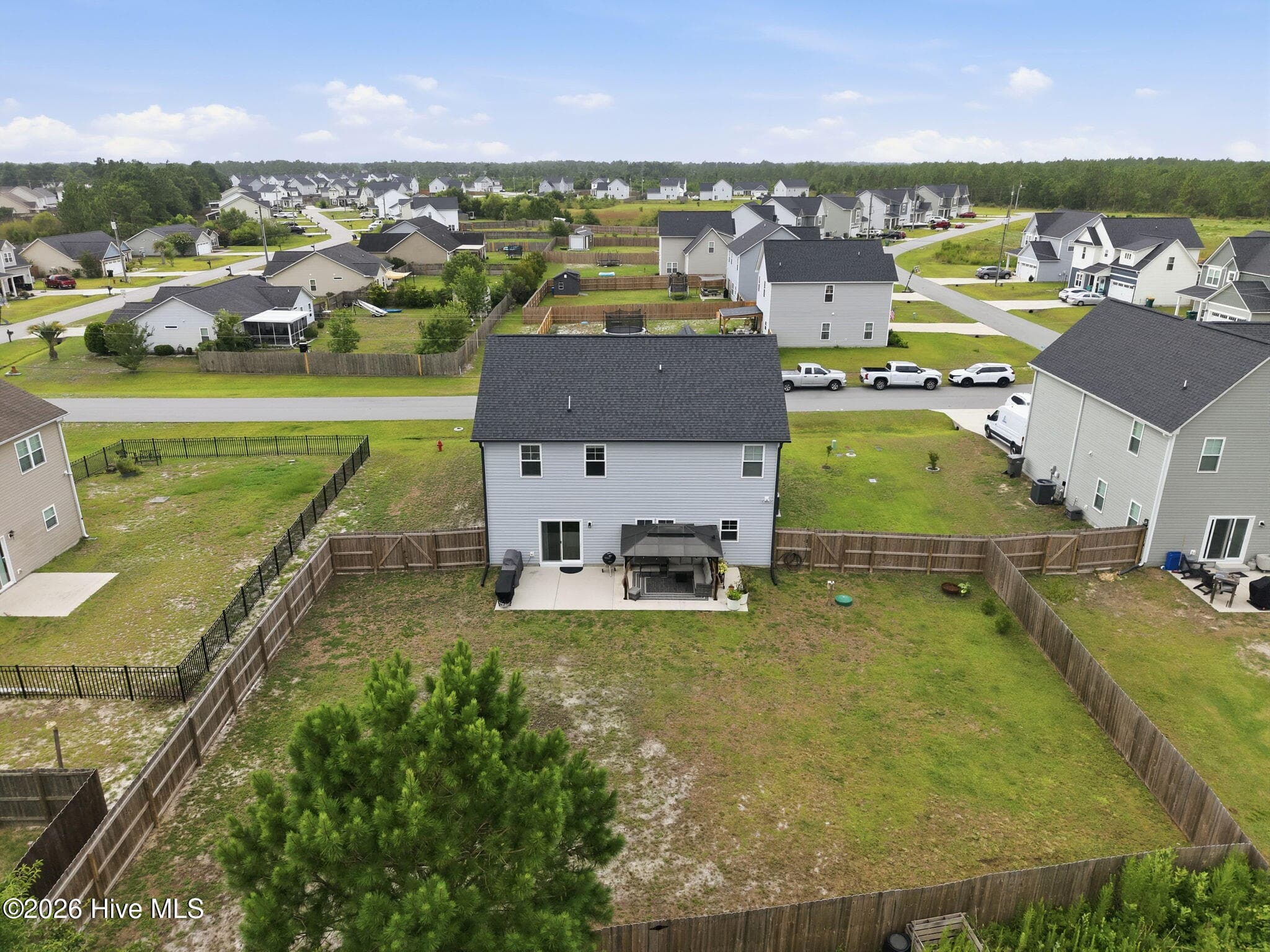 Single Family Residence at 284 E Ivybridge Drive, Hubert, NC 28539, photo 6 of 55