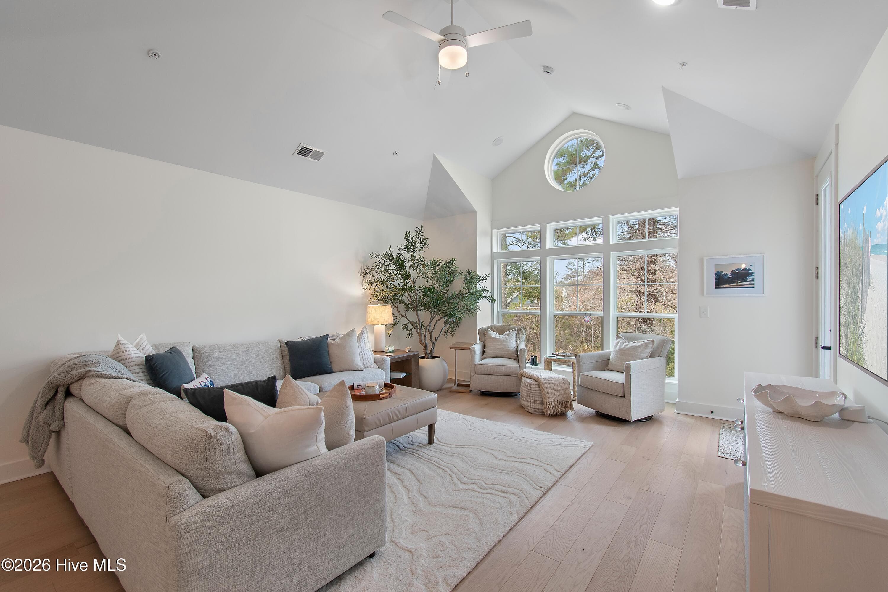 2537 St James Drive SE Apt 1108, Southport, NC 28461