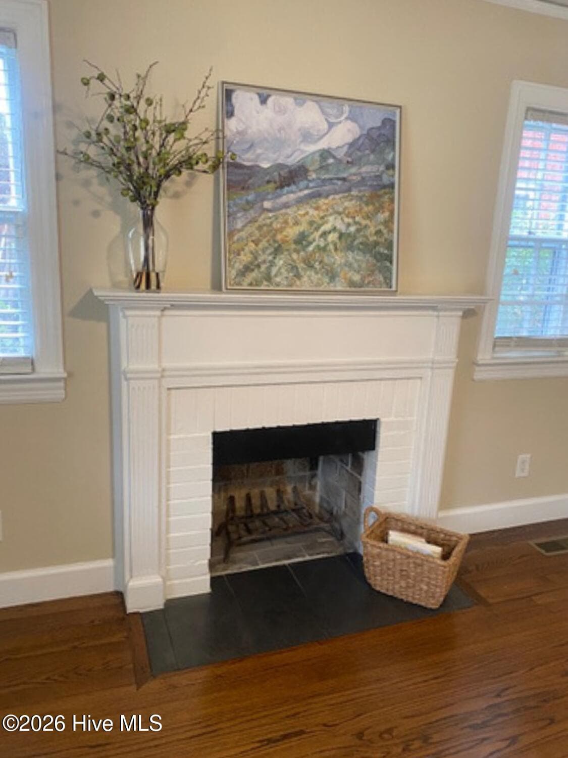 Single Family Residence at 233 N 25th Street, Wilmington, NC 28405, photo 8 of 43