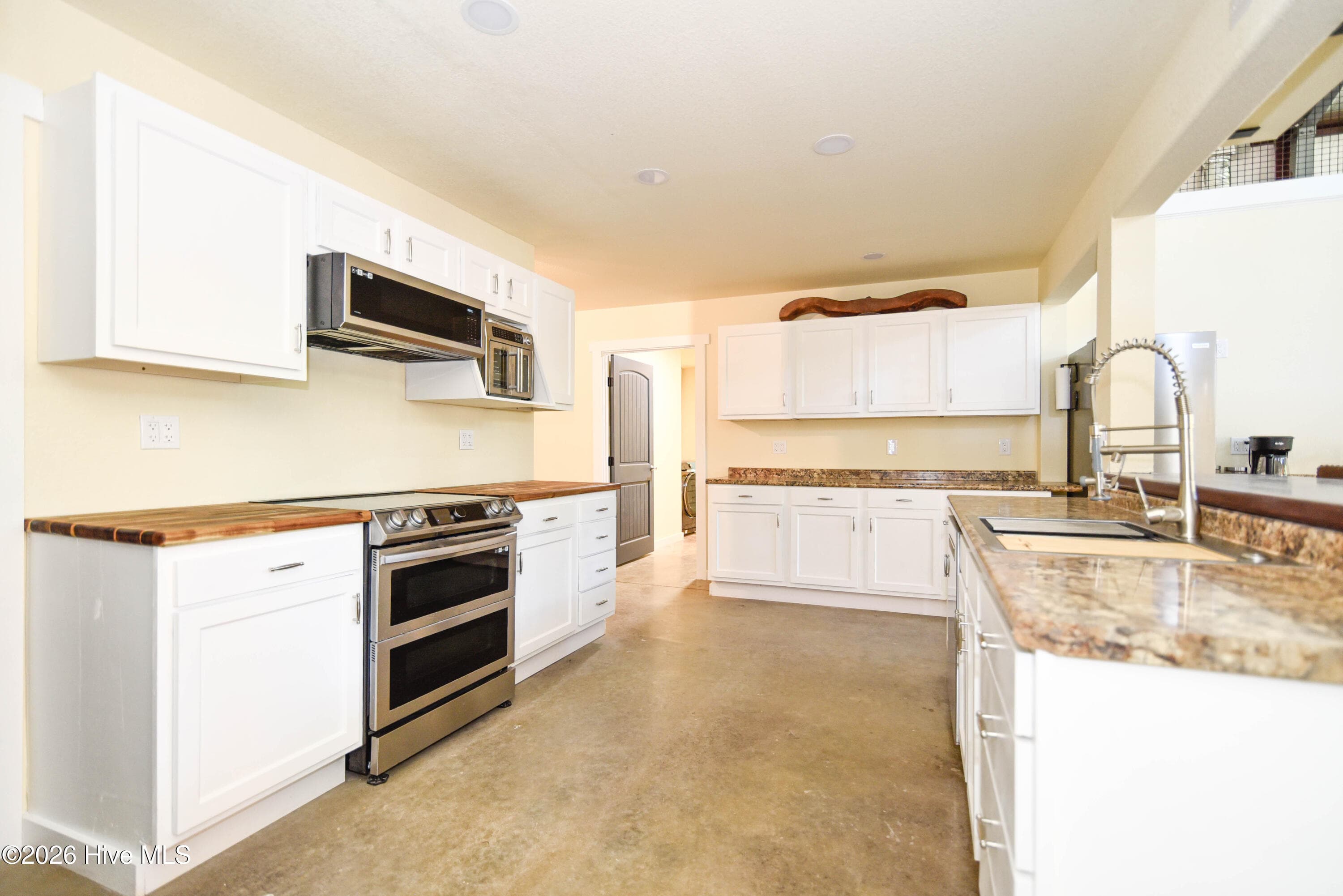 Single Family Residence at 281 Shipyard Road, Hertford, NC 27944, photo 5 of 68