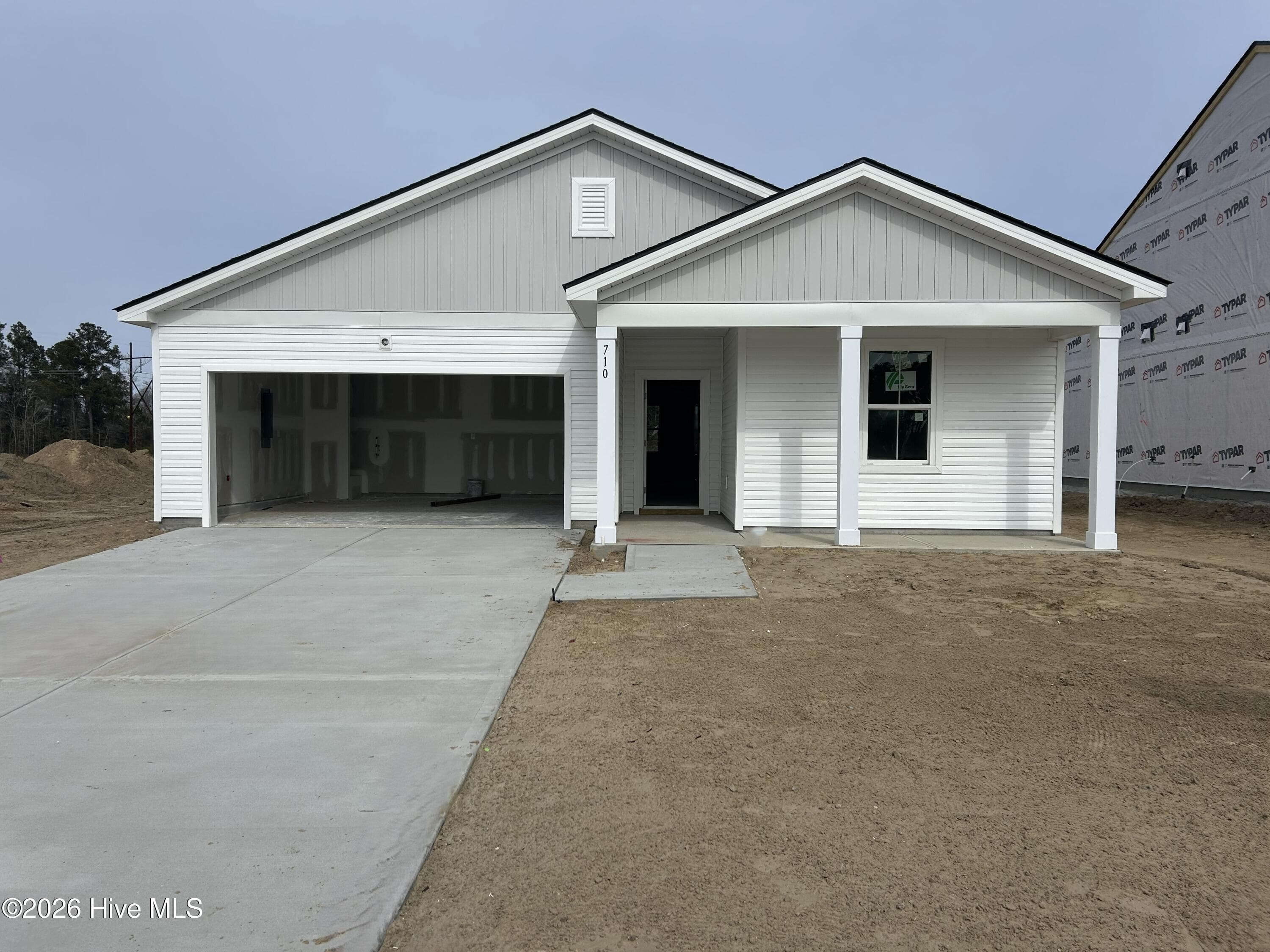 710 Tahoe Ridge Drive SE, Leland, NC 28451