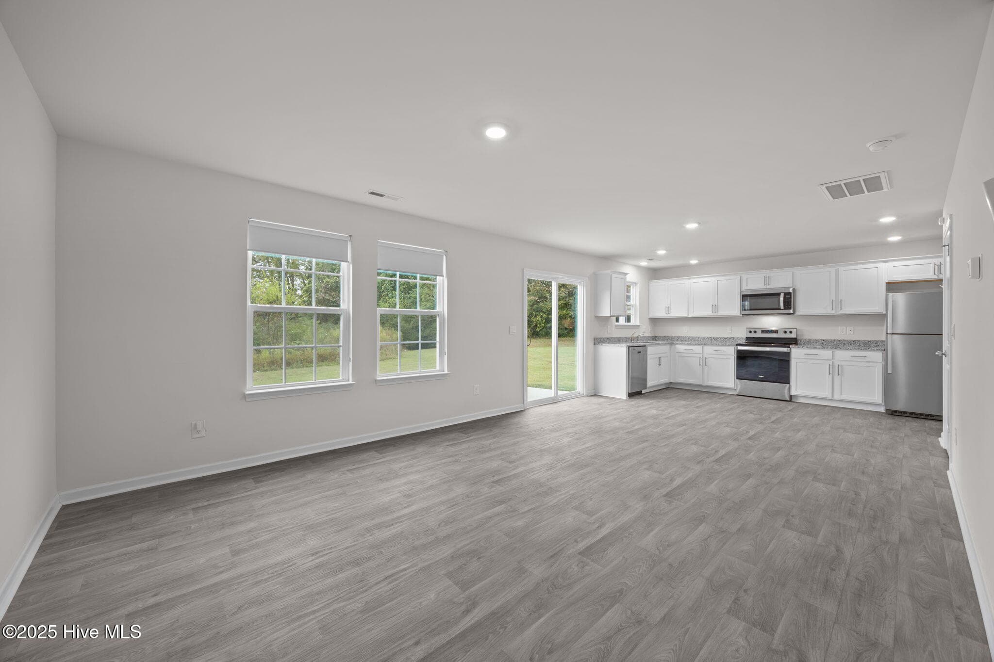 Single Family Residence at 1324 S Wilshire Court, Kinston, NC 28504, photo 10 of 53