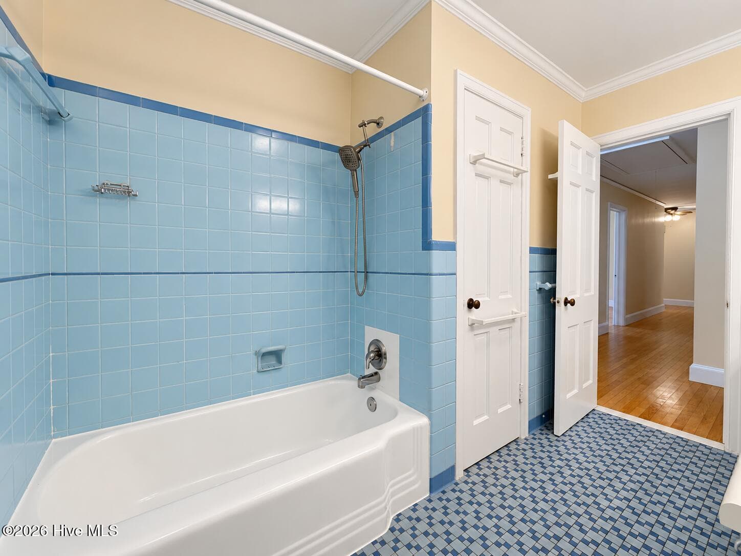 Single Family Residence at 320 Northern Boulevard, Wilmington, NC 28401, photo 36 of 159