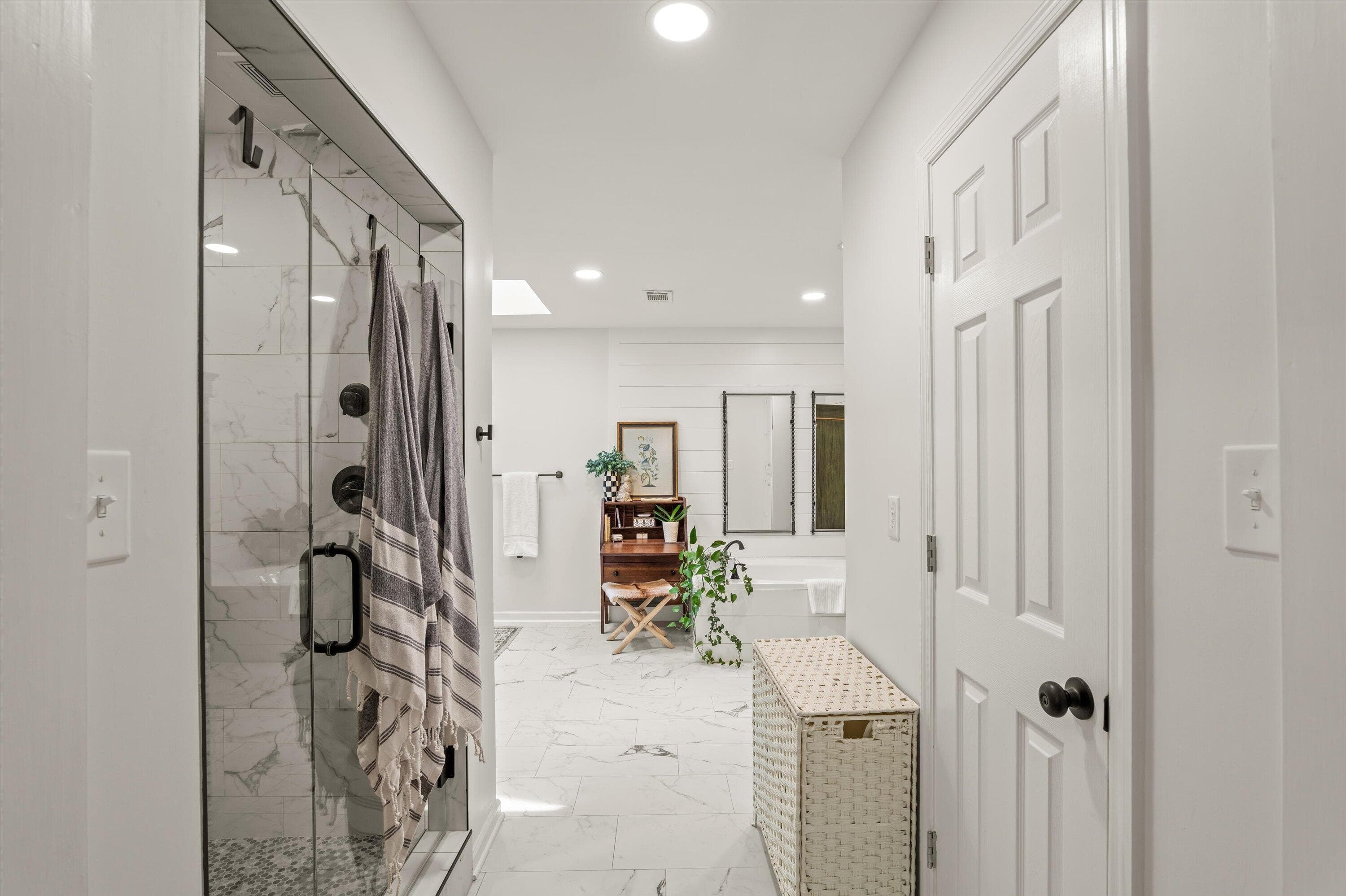Primary en-suite bathroom - 140 Lewiston Road, Grovetown, GA 30813