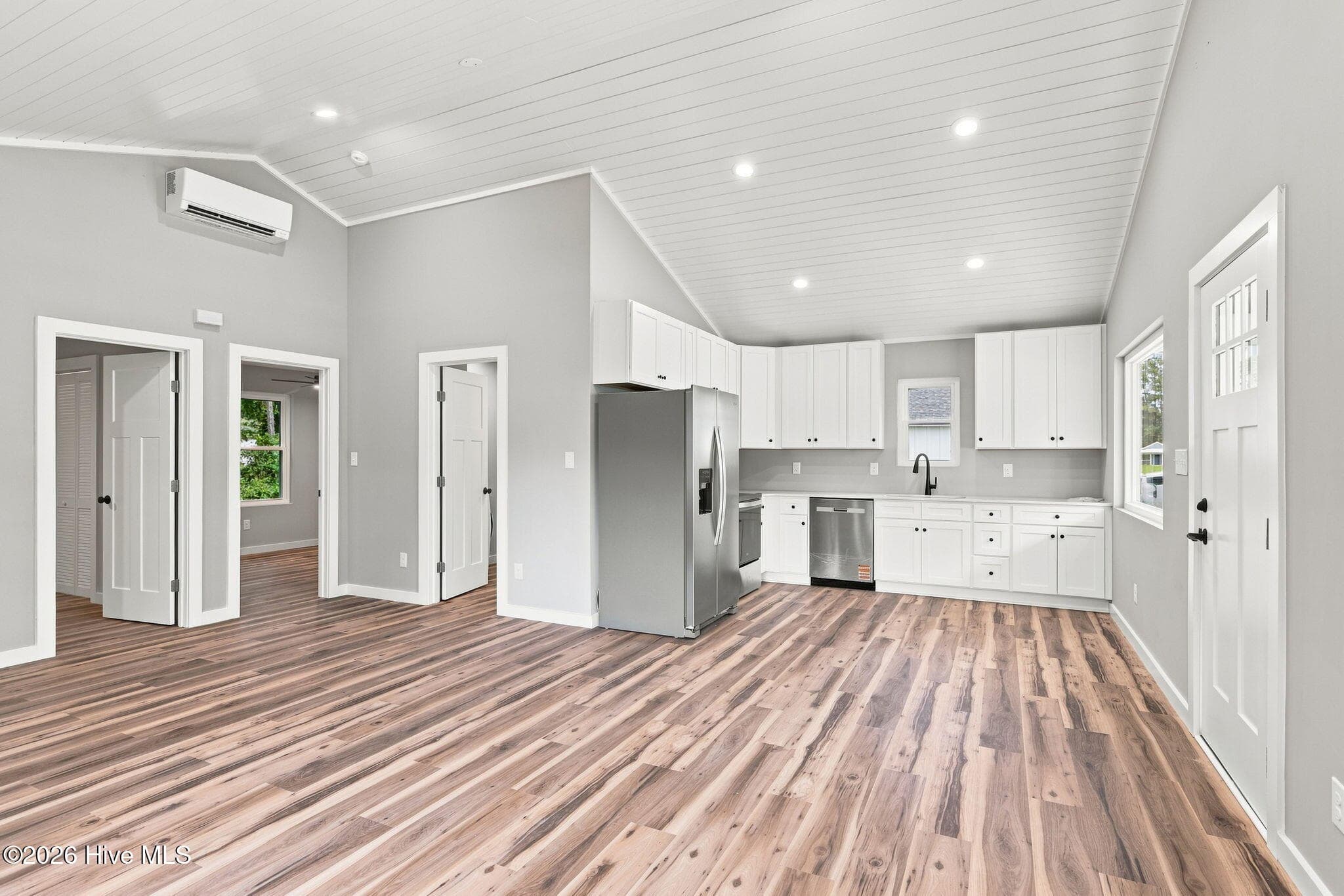 Condominium at 157 Long Pond Loop, Swansboro, NC 28584, photo 17 of 28