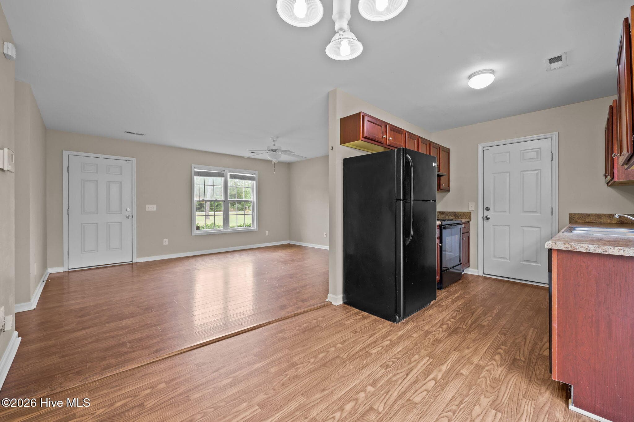 Single Family Residence at 180 Ashbury Park Lane, Richlands, NC 28574, photo 8 of 43