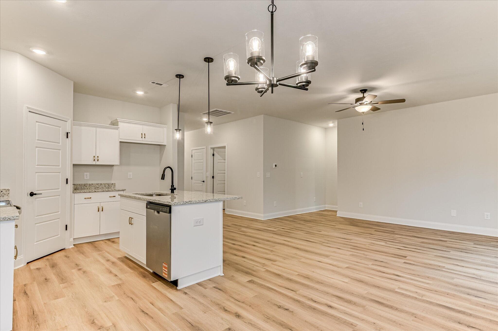 Single Family Residence at 427 Mill Stone Lane, North Augusta, SC 29860, photo 20 of 68