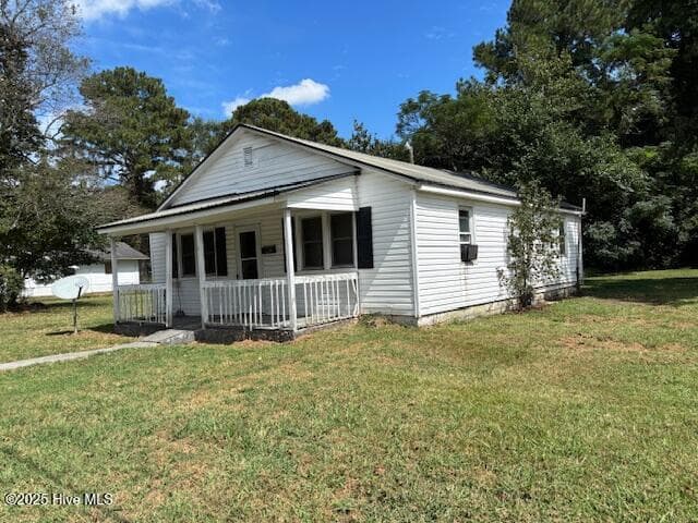Single Family Residence at 3645 Williams Street, Farmville, NC 27828, photo 15 of 16
