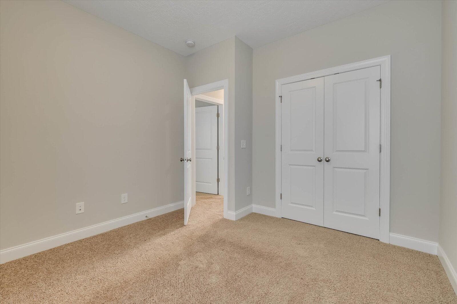 Single Family Residence at 420 Arrowwood Drive, Grovetown, GA 30813, photo 3 of 4
