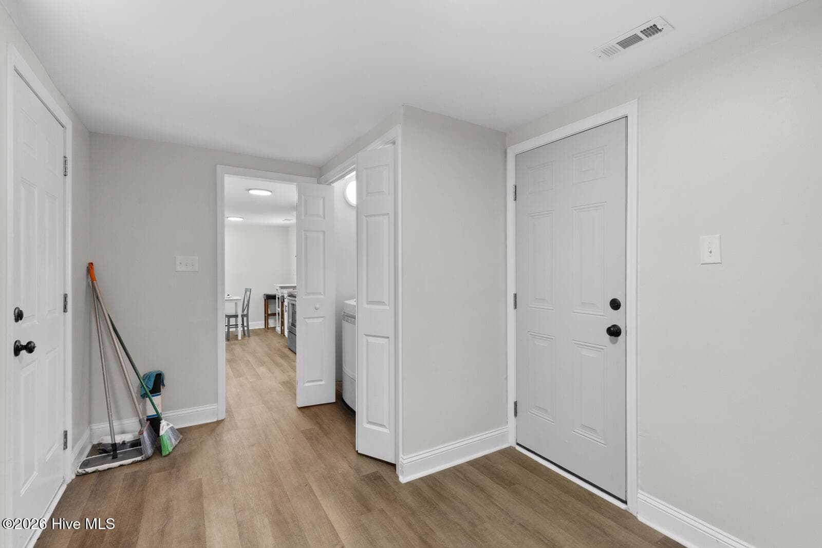Single Family Residence at 633 Haws Run Road, Jacksonville, NC 28540, photo 11 of 20