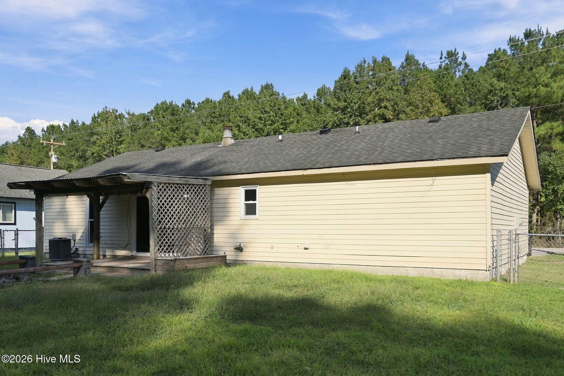 Single Family Residence at 368 Union Chapel Church Road, Richlands, NC 28574, photo 35 of 47