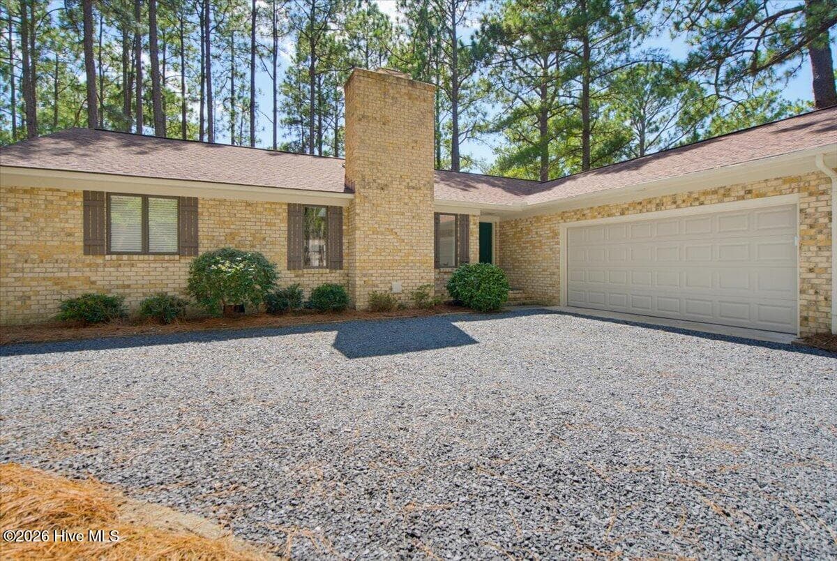Side entry garage - 55 Salem Drive, Pinehurst, NC 28374