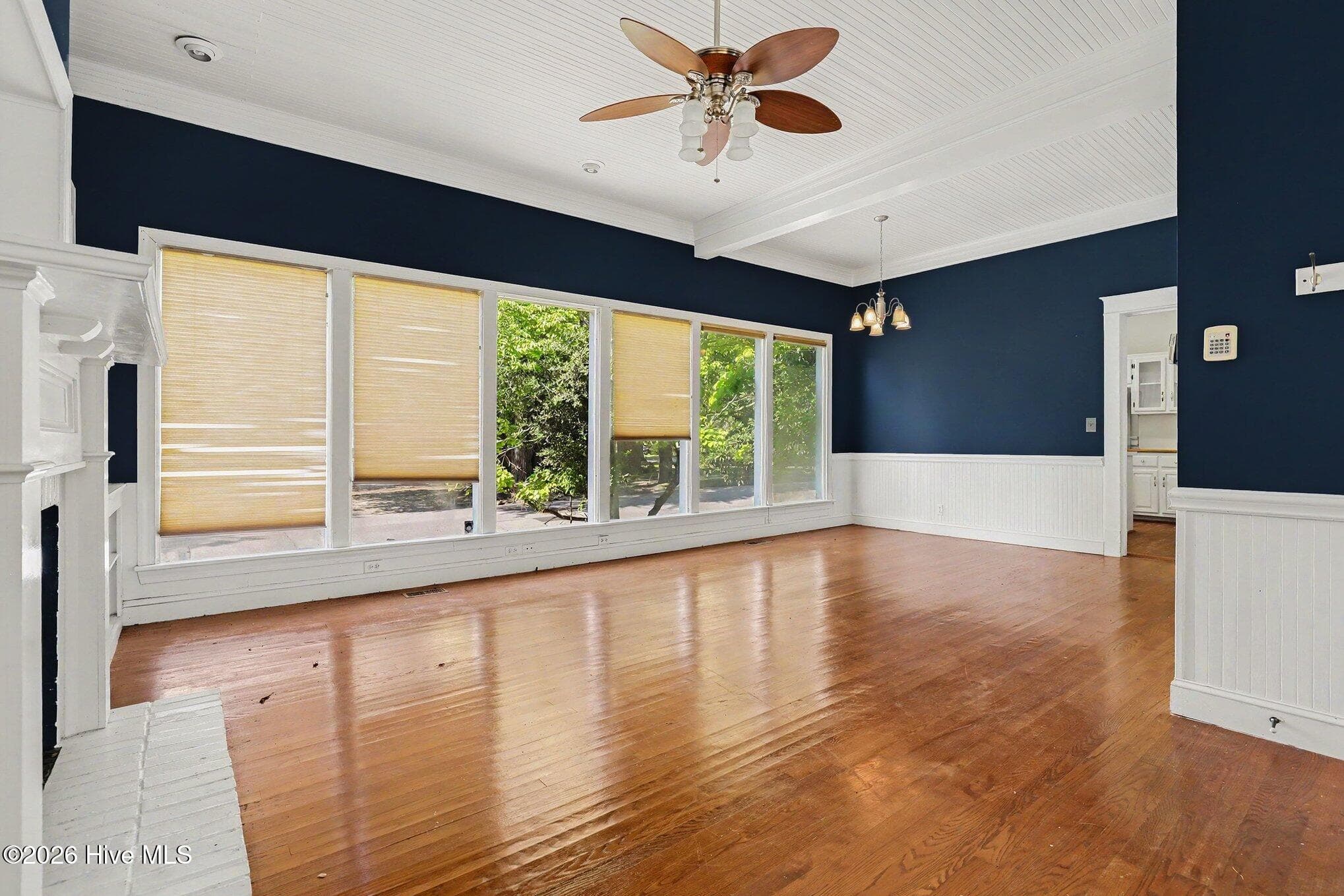 Family room view - 202 N Green Street, Selma, NC 27576