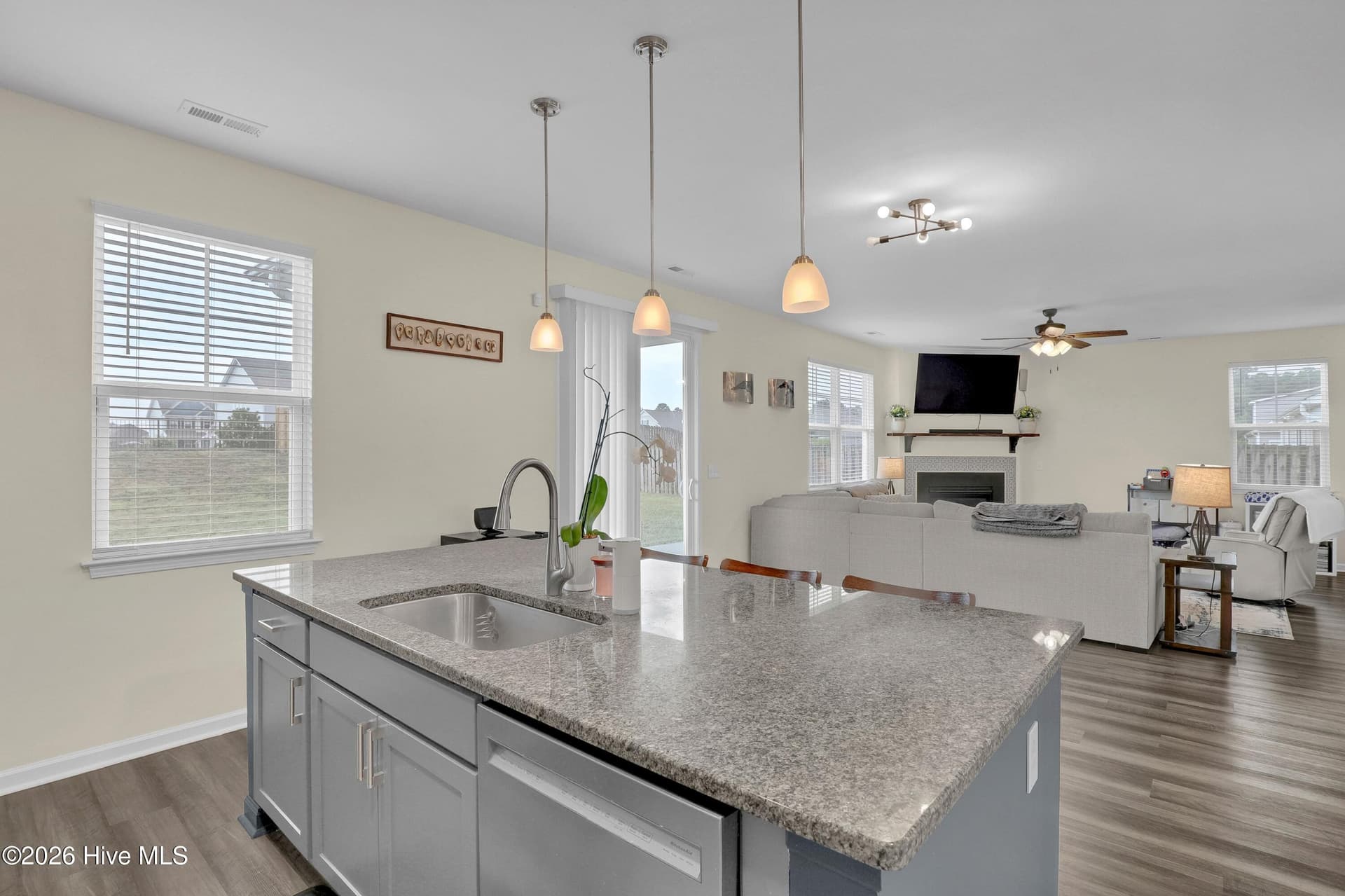 Single Family Residence at 111 Colonial Heights Drive, Hampstead, NC 28443, photo 10 of 31
