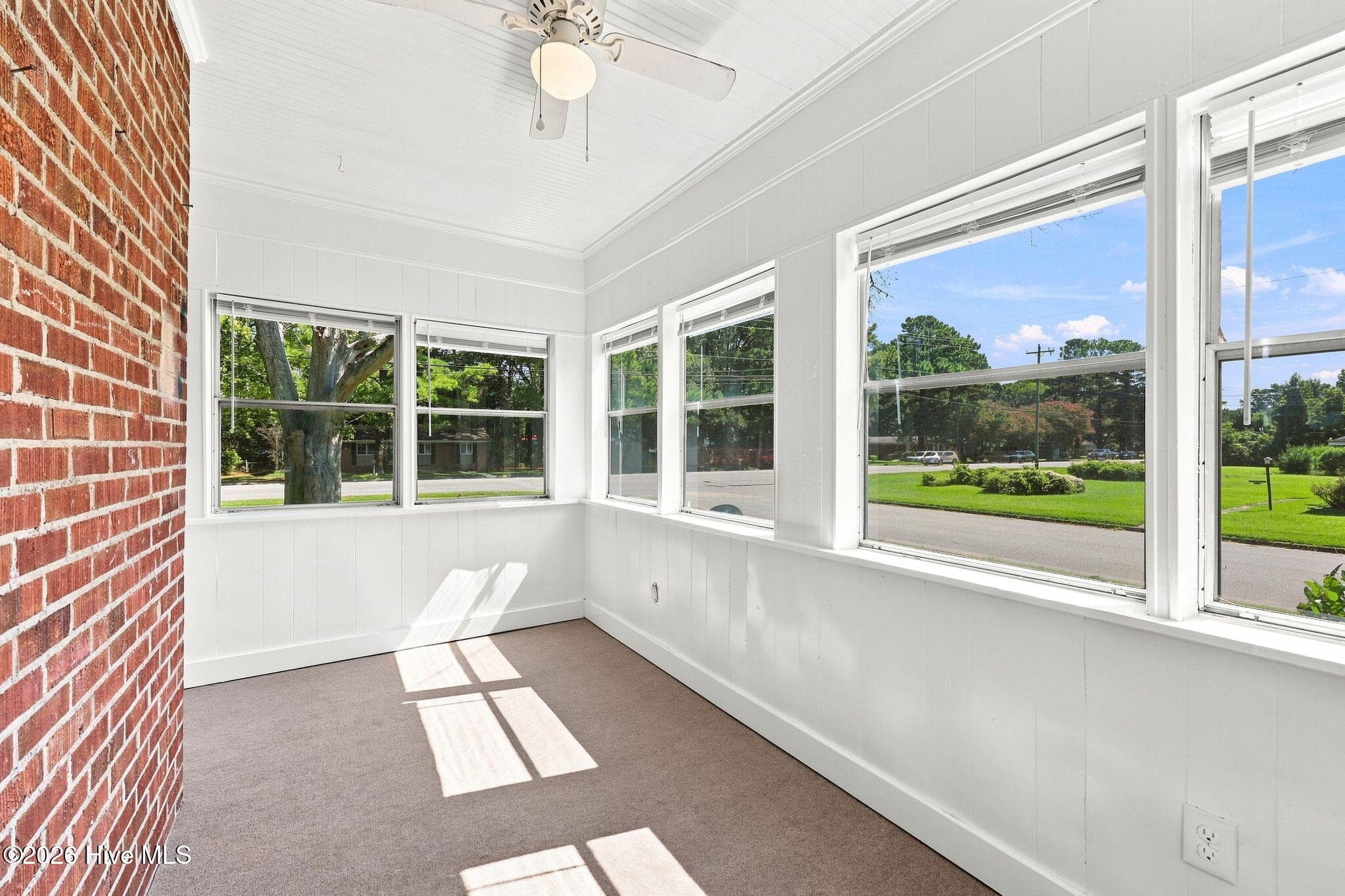 Single Family Residence at 301 W 15th Street, Washington, NC 27889, photo 6 of 31
