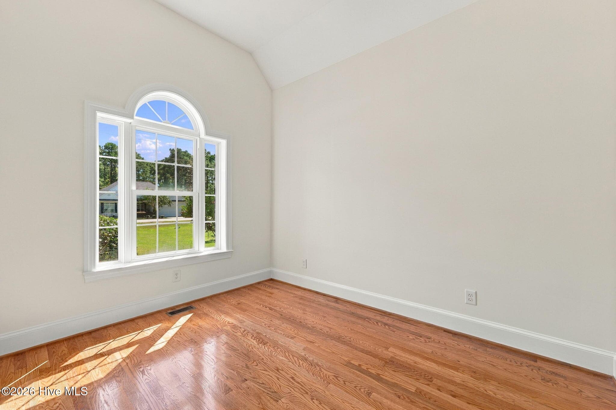Single Family Residence at 1503 Caracara Drive, New Bern, NC 28560, photo 11 of 53