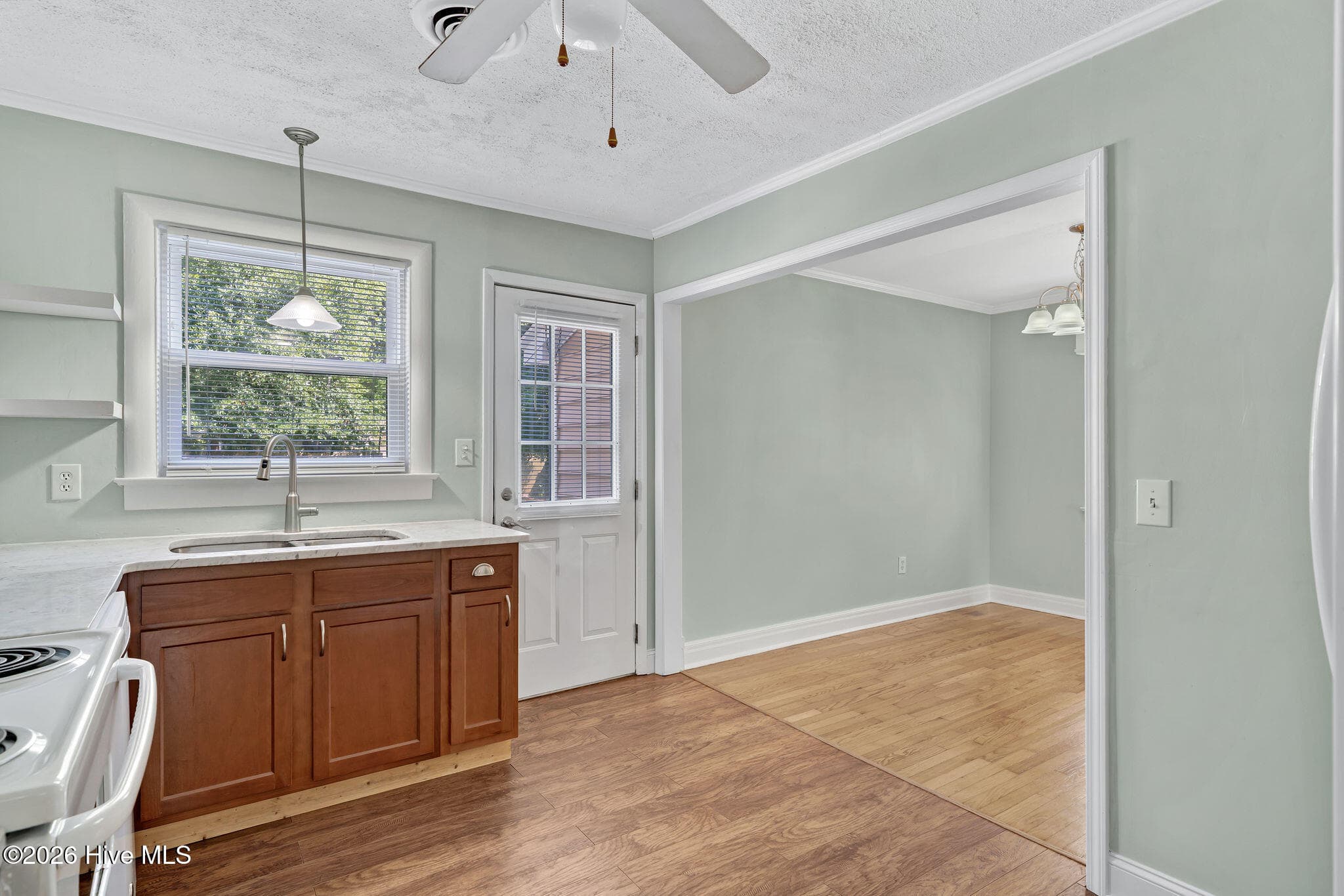 Single Family Residence at 3609 Wilshire Boulevard, Wilmington, NC 28403, photo 10 of 25