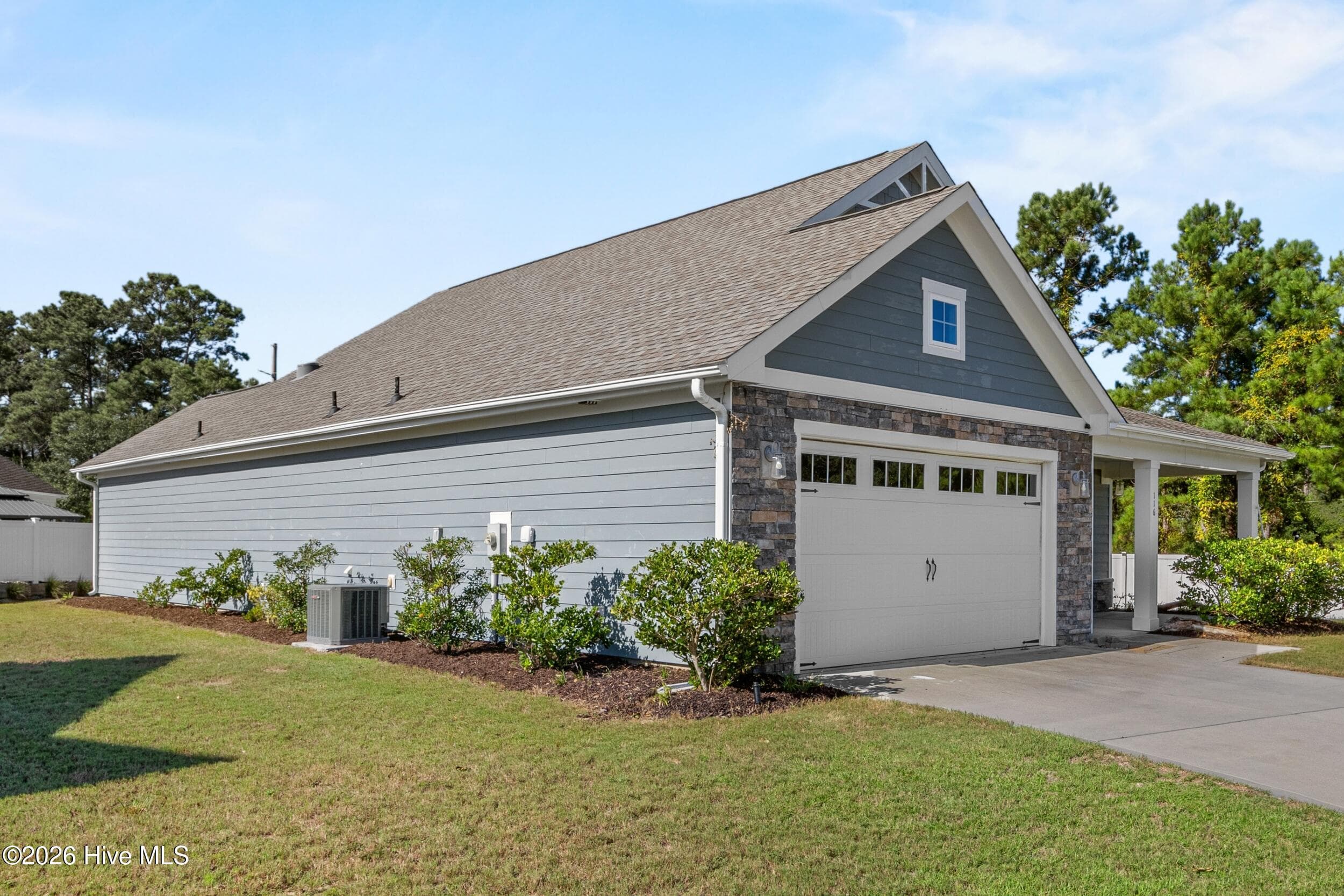 Single Family Residence at 116 Bella Port Lane, Wilmington, NC 28412, photo 4 of 45