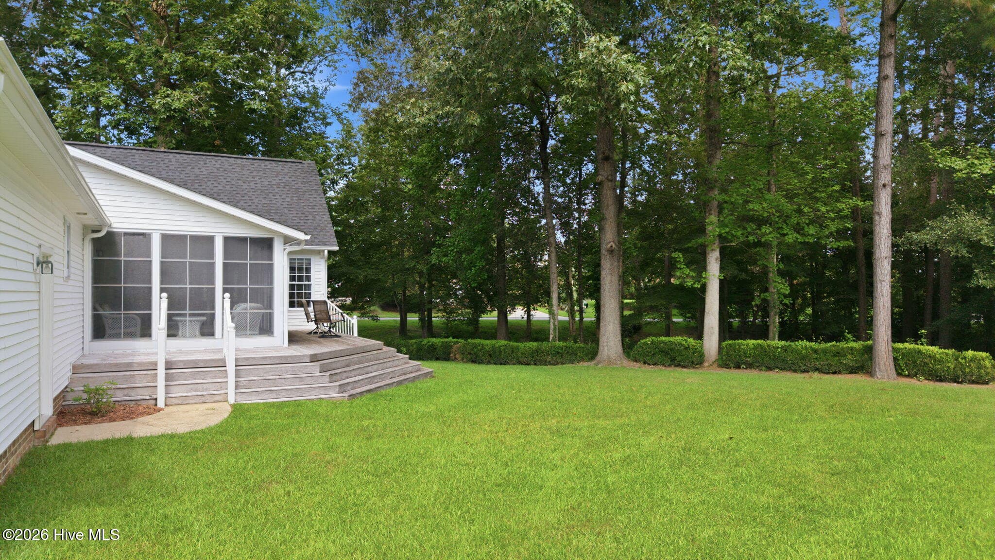 Single Family Residence at 101 Pamlico Place, Chocowinity, NC 27817, photo 8 of 57