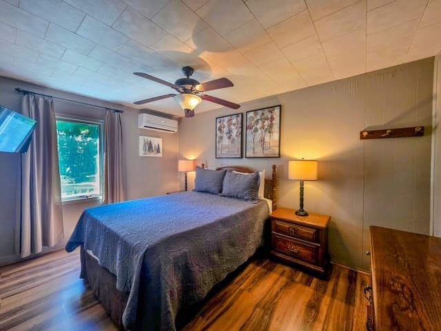 Residential at 561 Deals Gap Road, Robbinsville, NC 28713, photo 11 of 37