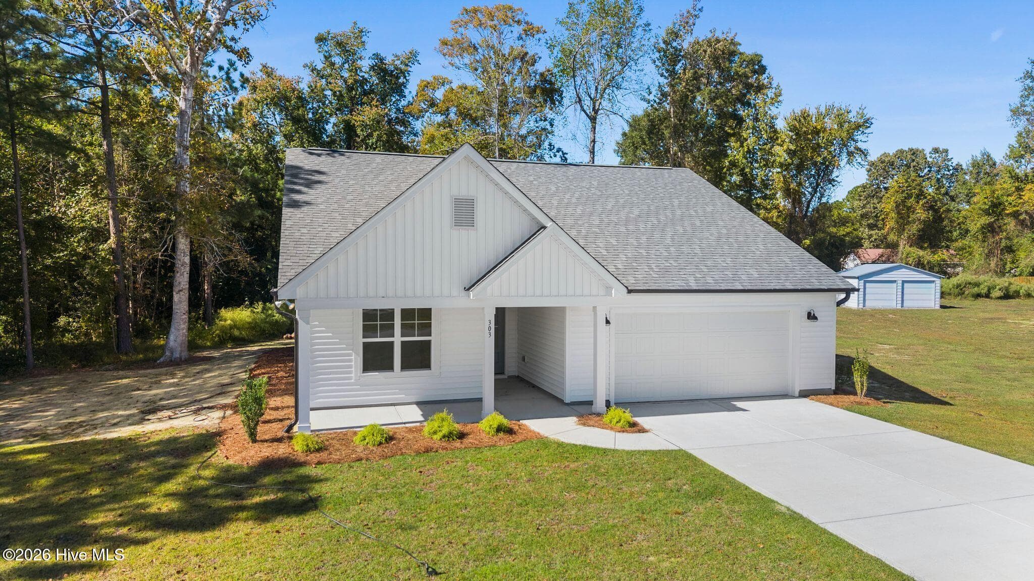 Single Family Residence at 303 Riva Ridge, Burgaw, NC 28425, photo 3 of 72