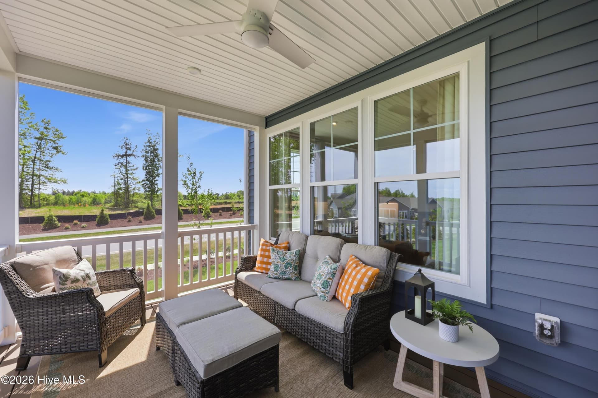 Single Family Residence at 1048 Fawn Valley Way, Wilmington, NC 28409, photo 17 of 36