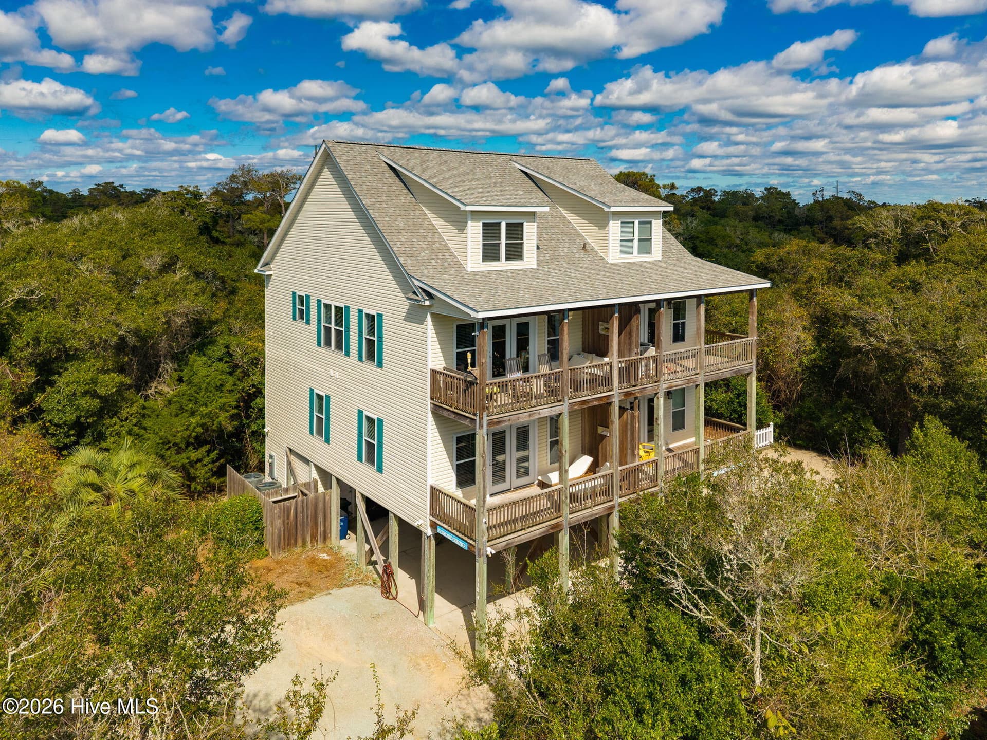 118 Shell Drive West, Emerald Isle, NC 28594